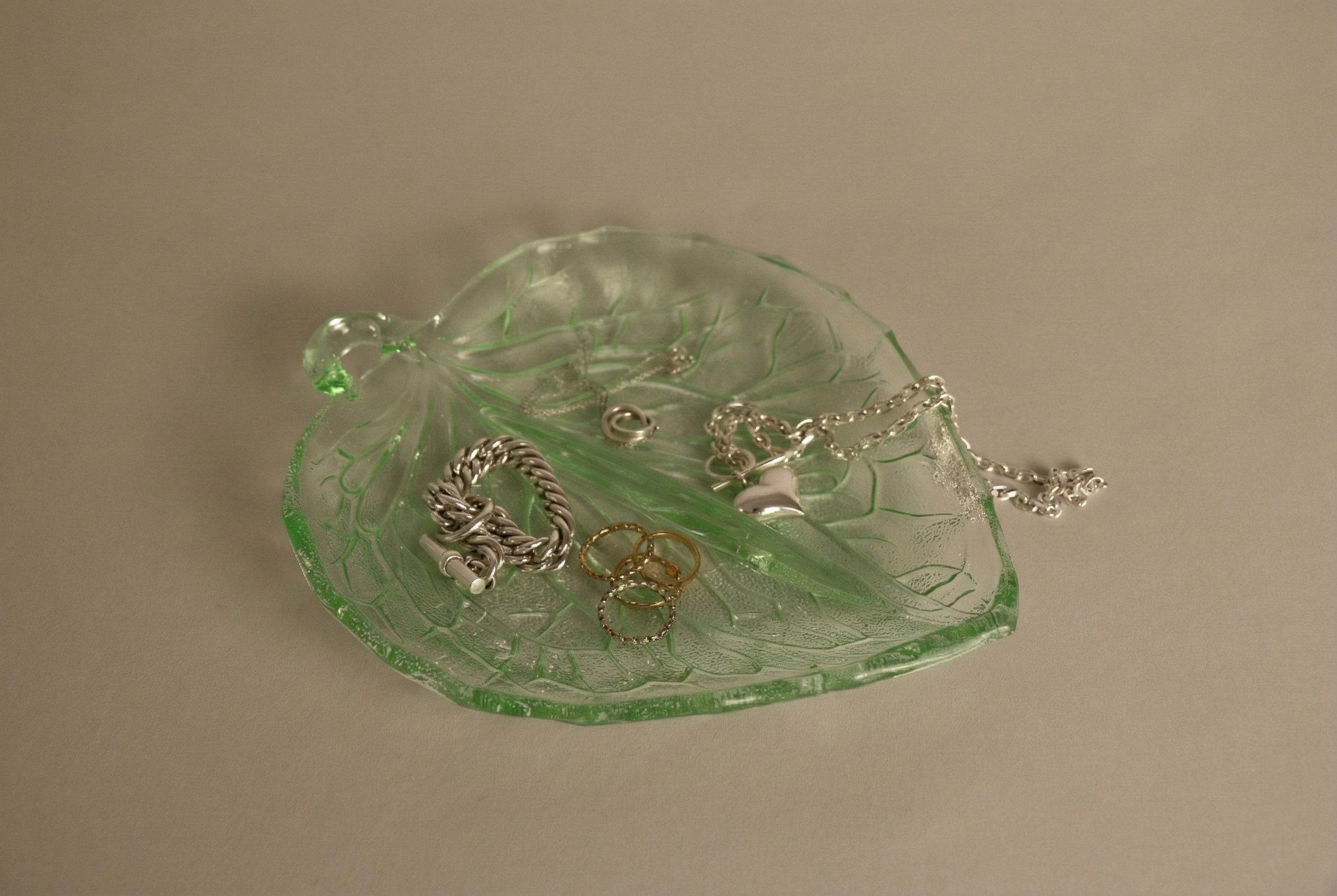 Green Leaf Trinket Tray 3.png