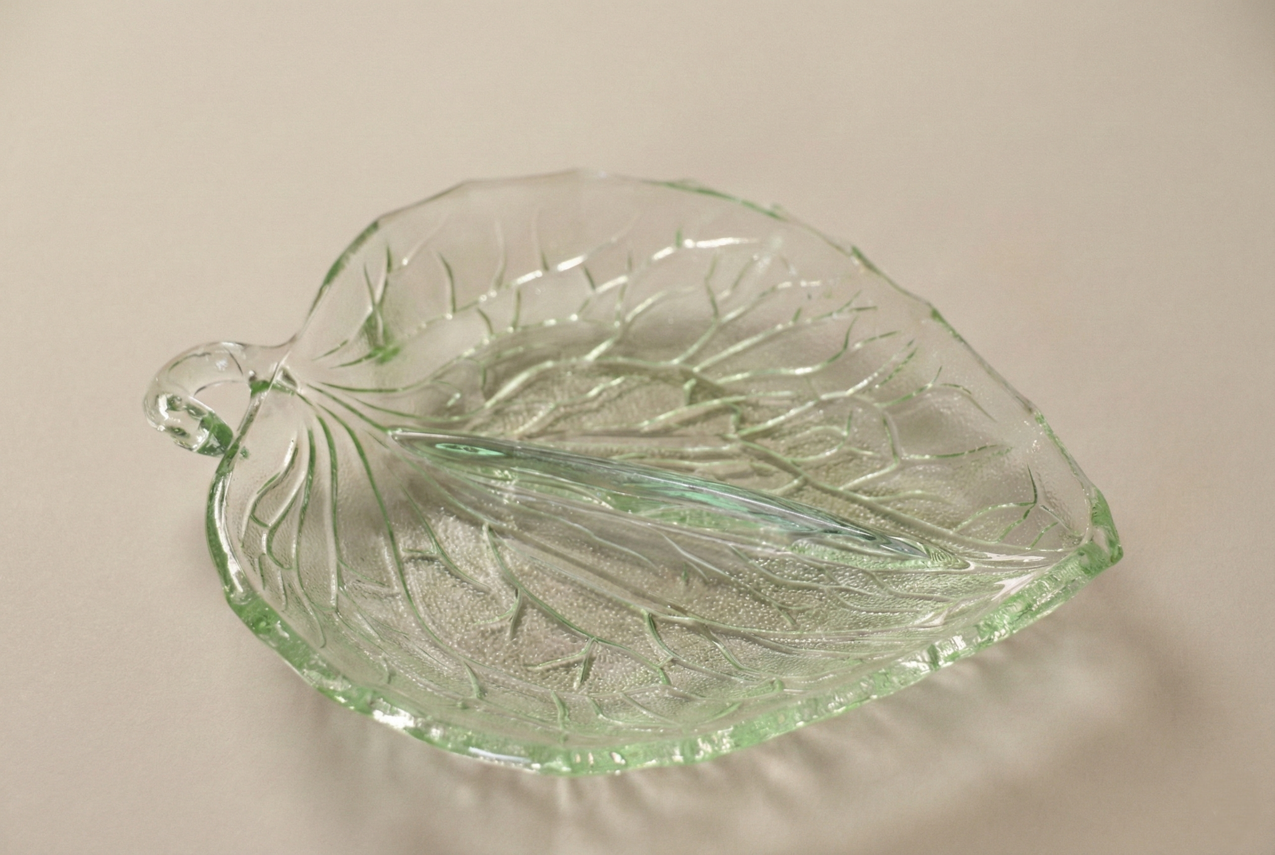 Green Leaf Trinket Tray.png