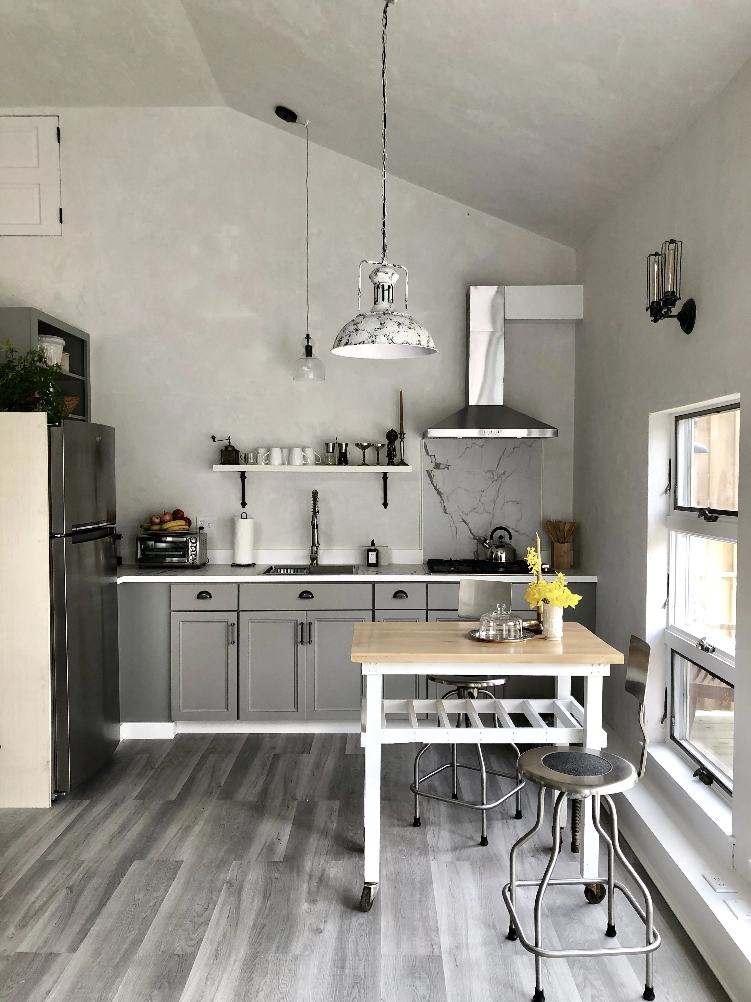 Studio Image 2914.jpg