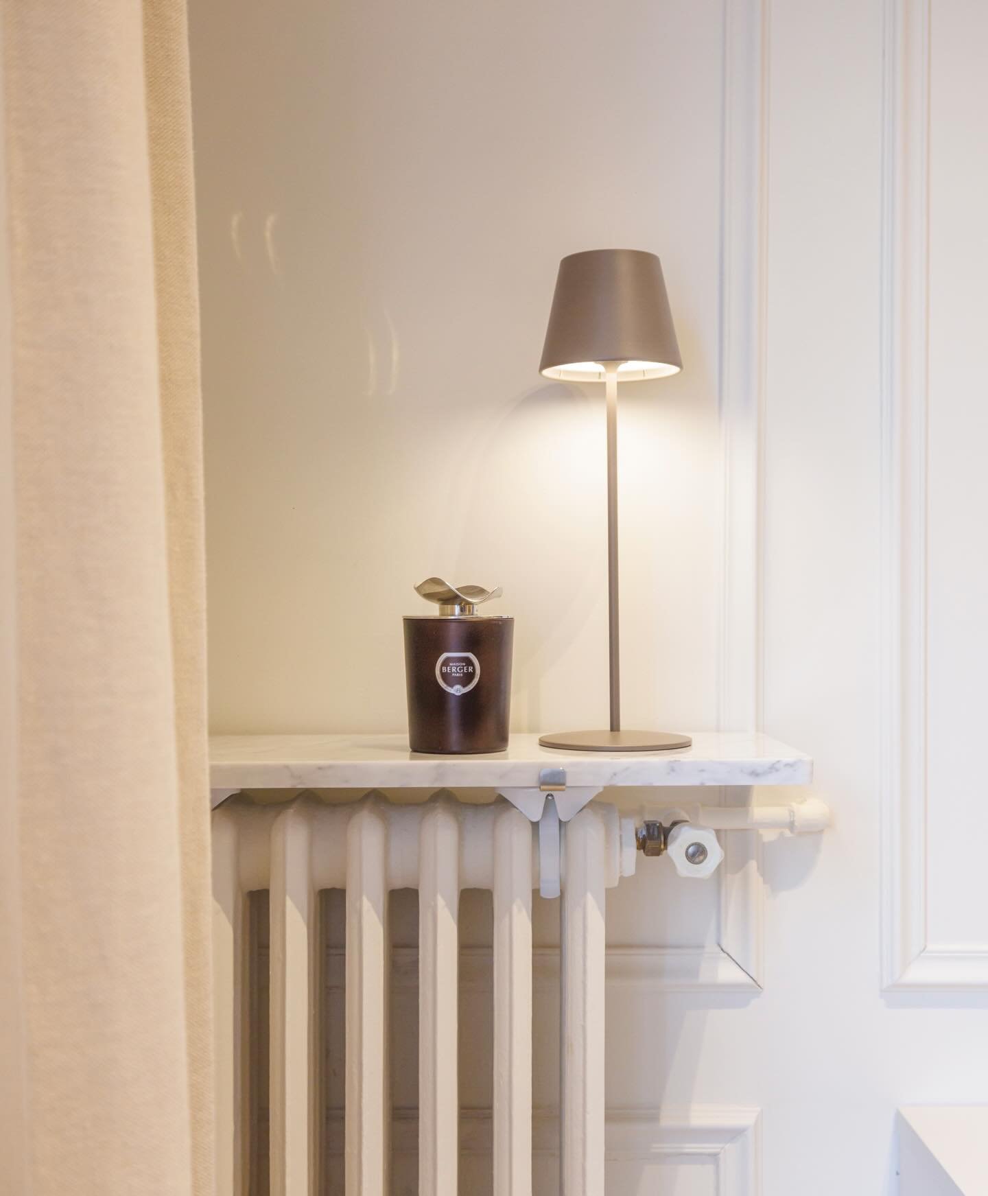 Projet GU : Quand la lumi&egrave;re et les mati&egrave;res dialoguent pour cr&eacute;er une atmosph&egrave;re douce et intemporelle. ✨