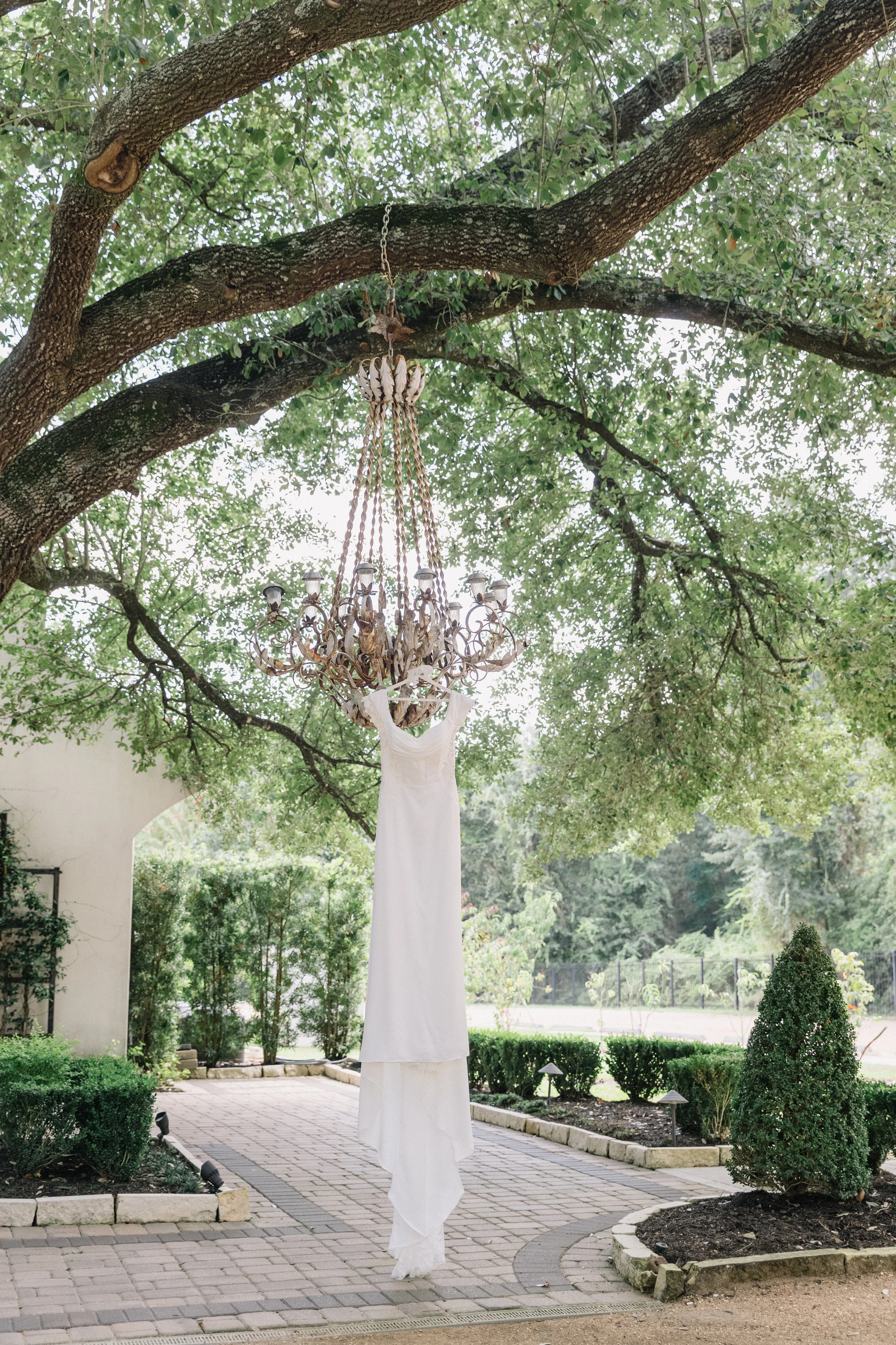 08-21-2025 Emily and Zyn Wedding Day Sneak Peek-18.jpg