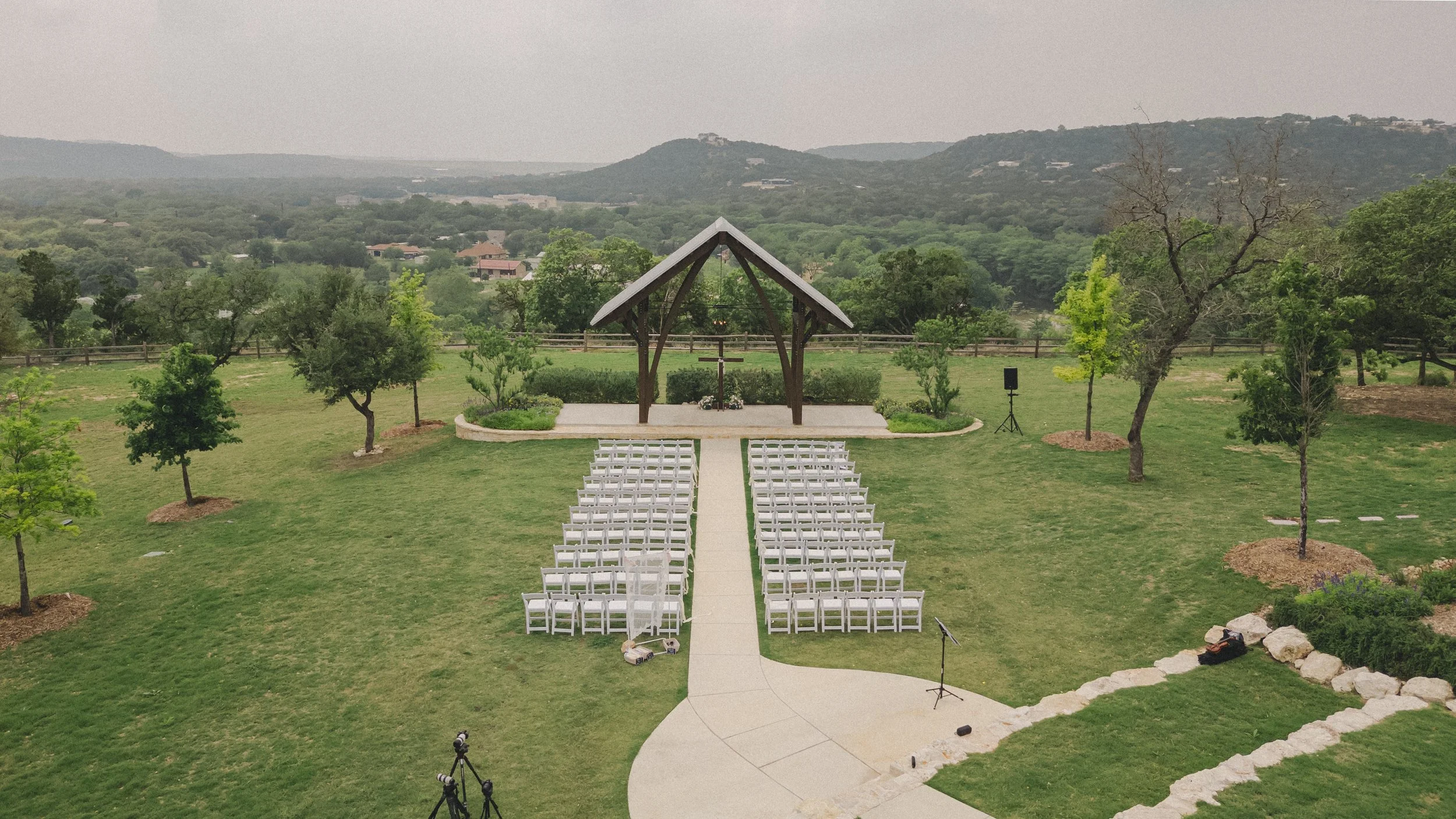 Jonathan and Brie Wedding Preview-001.jpg