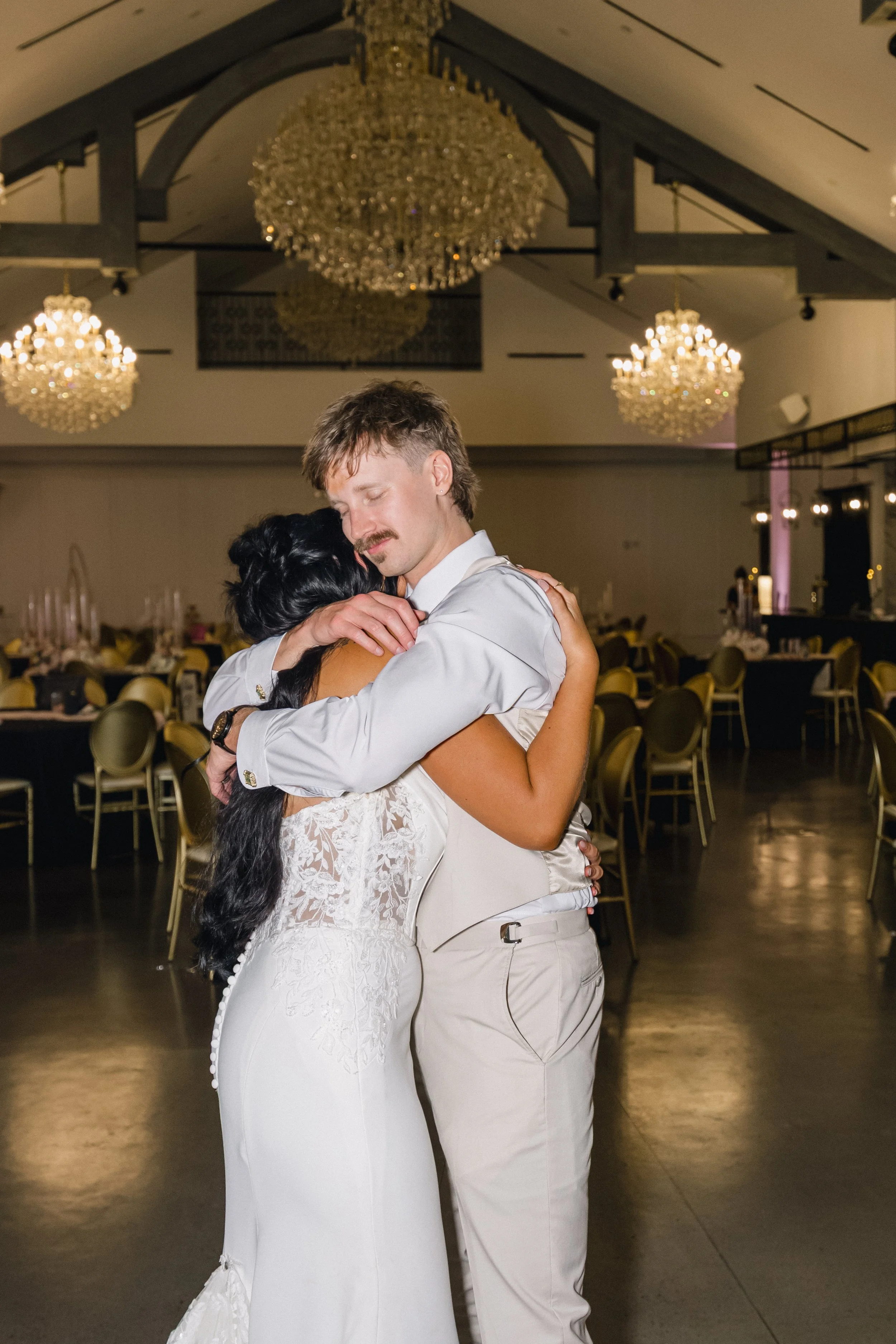 08-21-2025 Emily and Zyn Wedding Day Sneak Peek-620.jpg