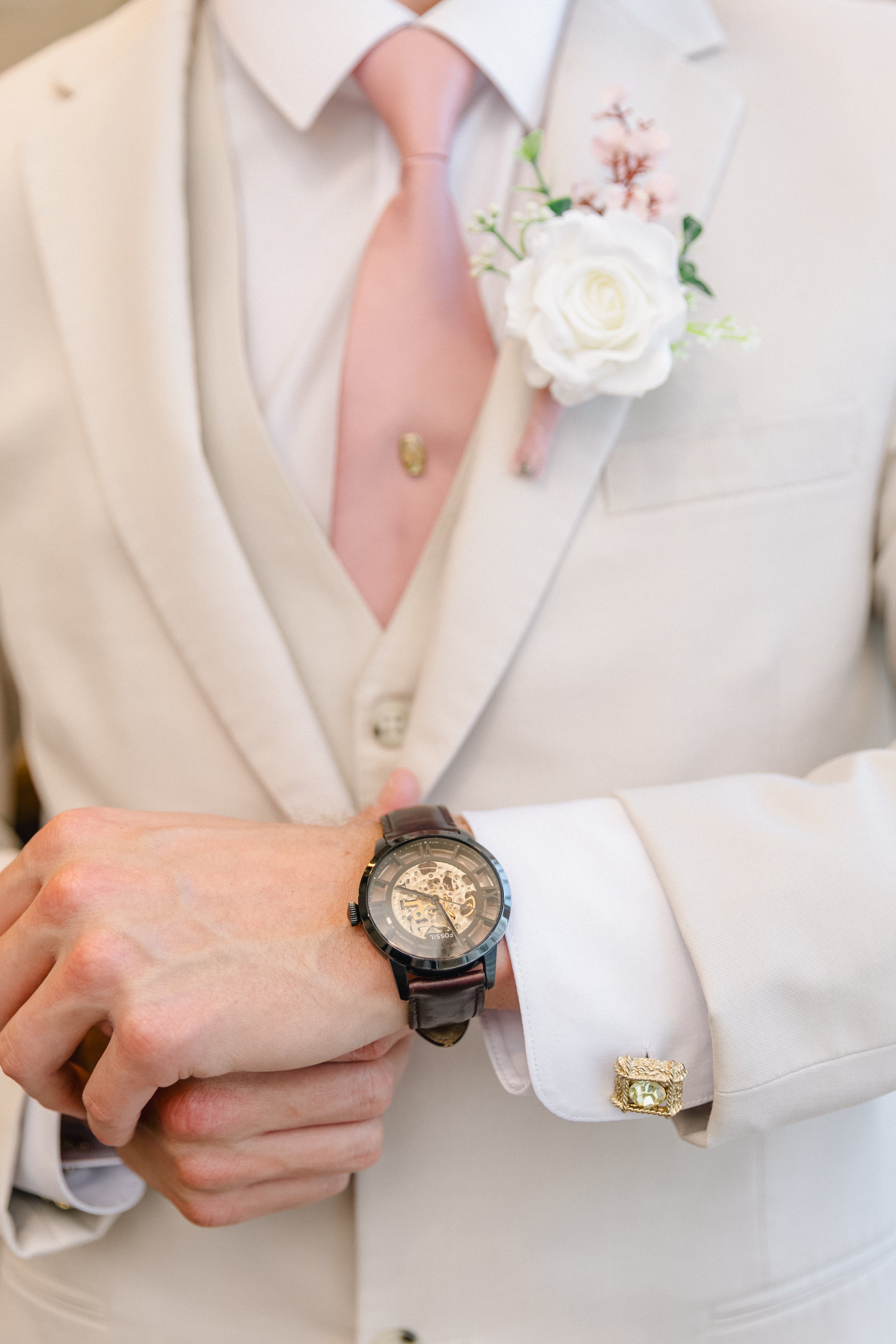 08-21-2025 Emily and Zyn Wedding Day Sneak Peek-47.jpg