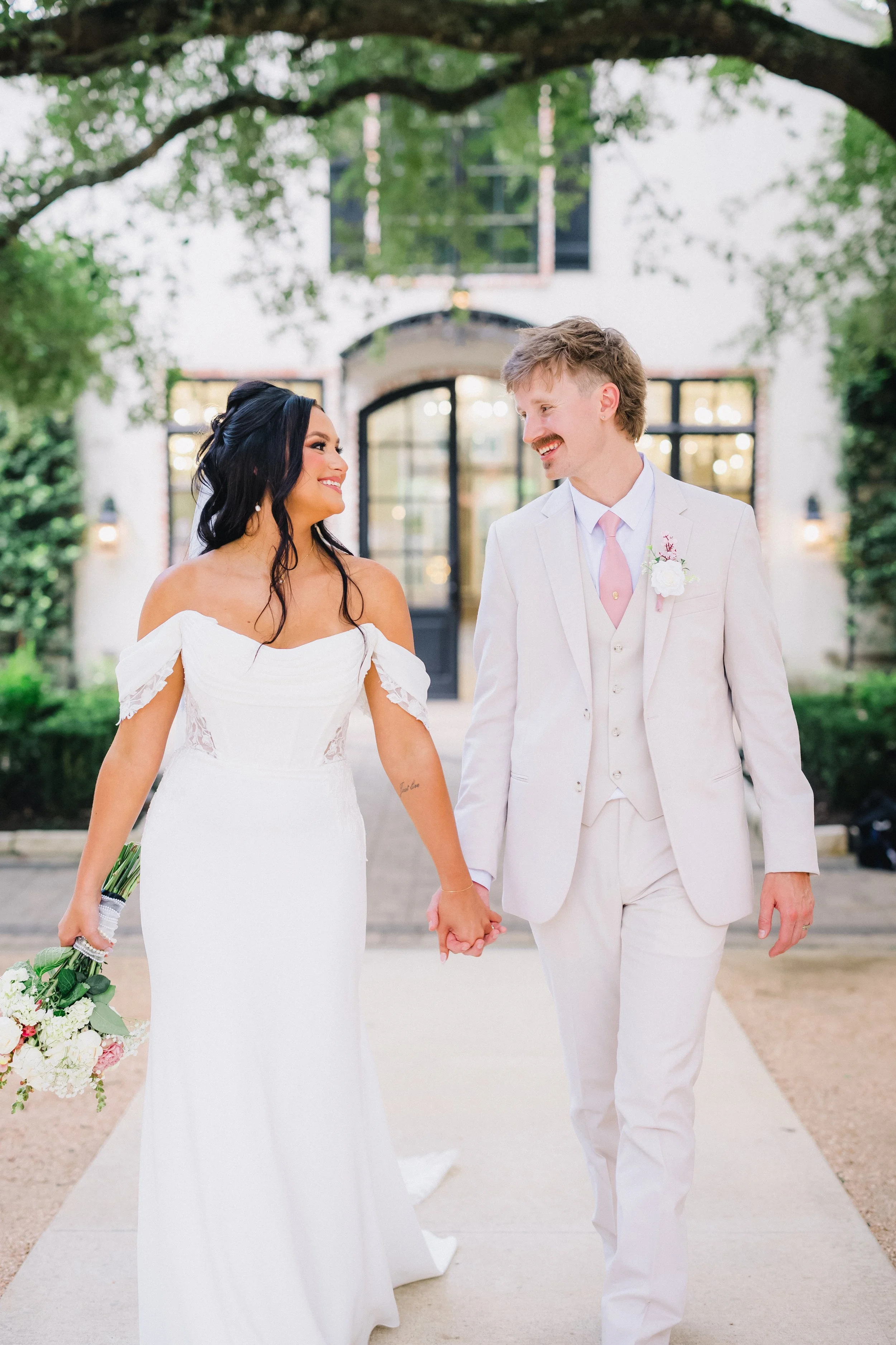 08-21-2025 Emily and Zyn Wedding Day Sneak Peek-386.jpg