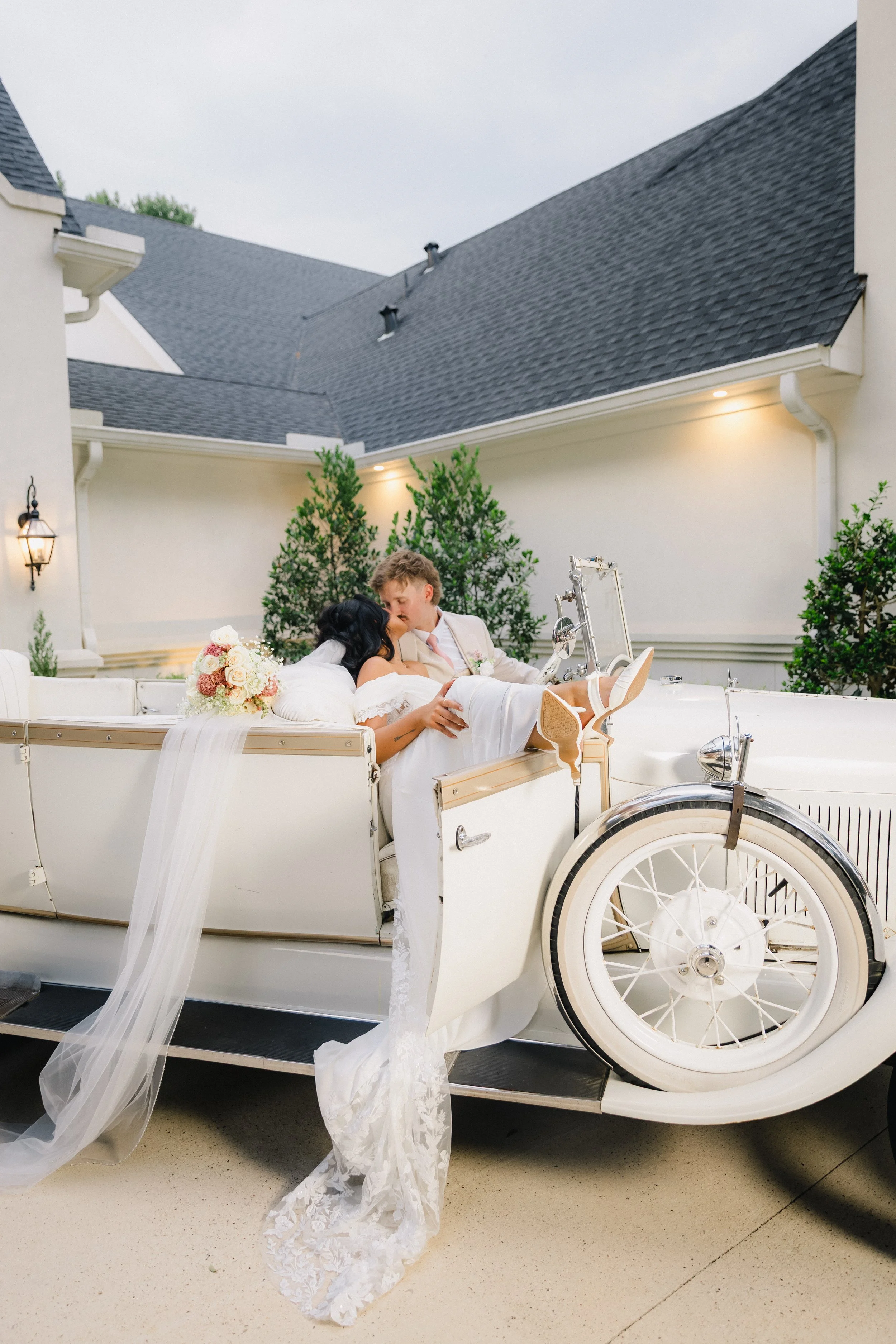 08-21-2025 Emily and Zyn Wedding Day Sneak Peek-395.jpg