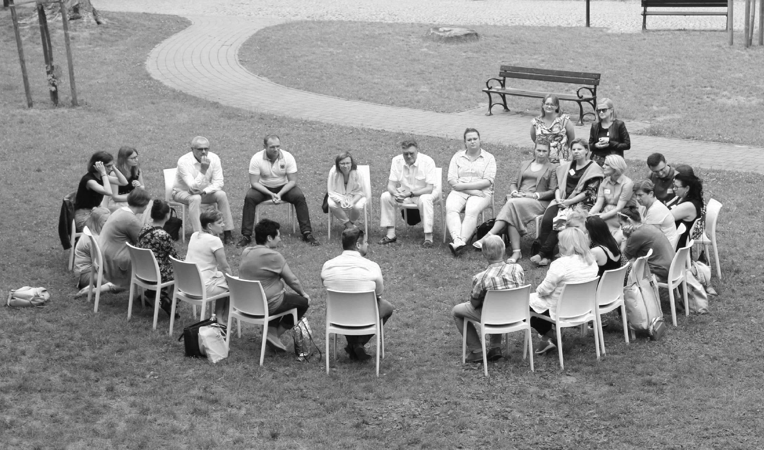 Mindful Tarot workshop for teams focused on communication, clarity, and authentic connection