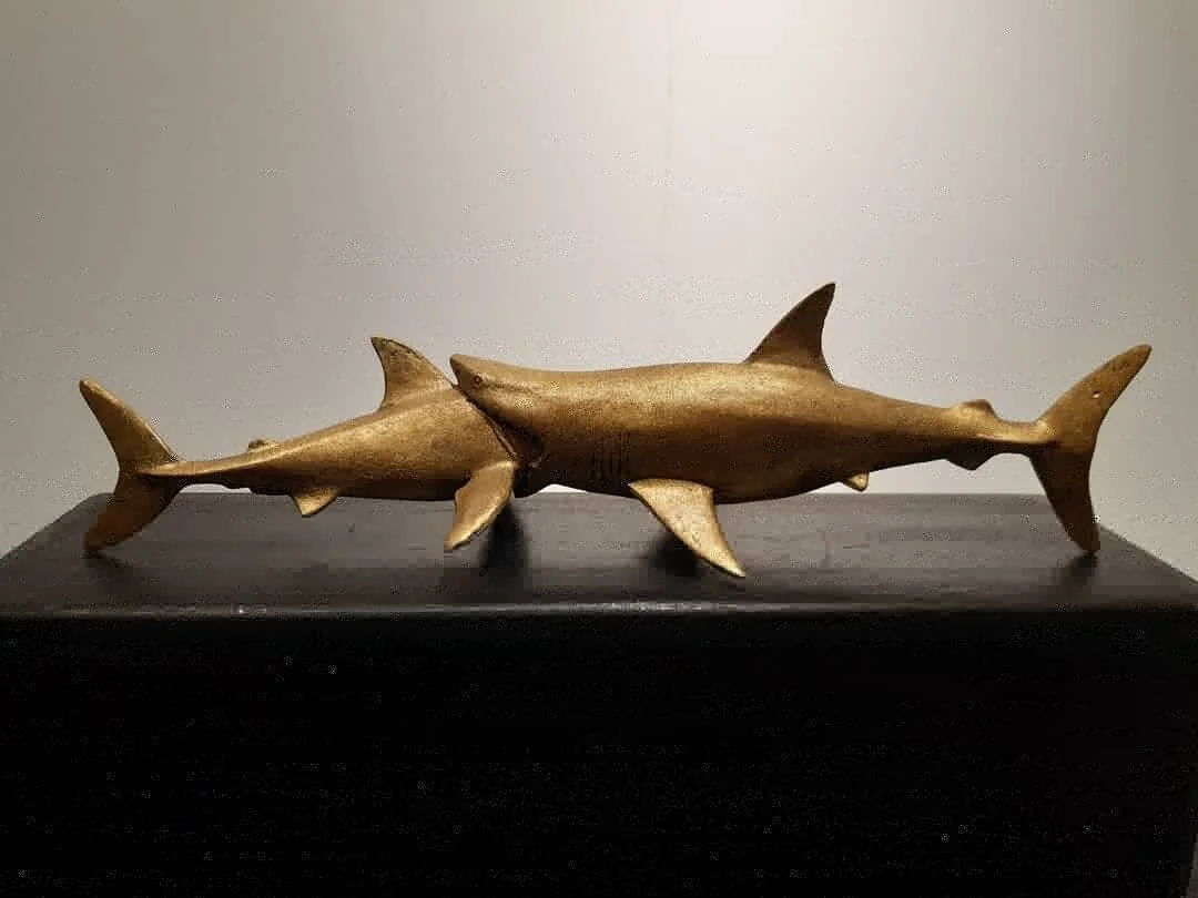 fin(anci)al shark, 2020, bronze