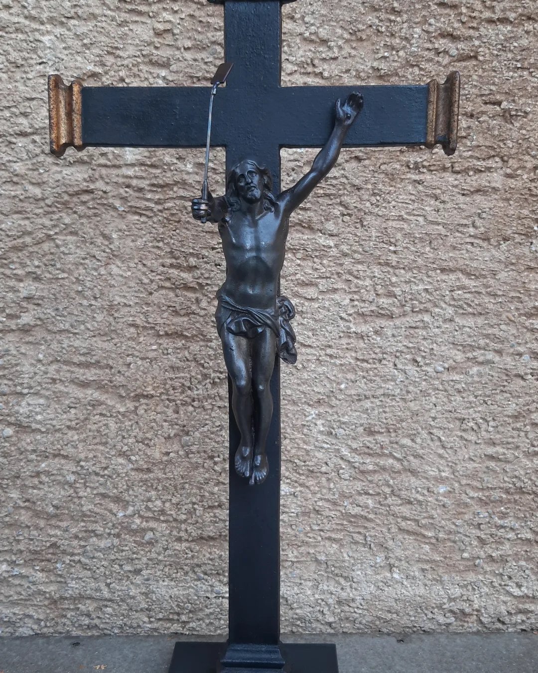 2022 n. Chr., 2022, acier