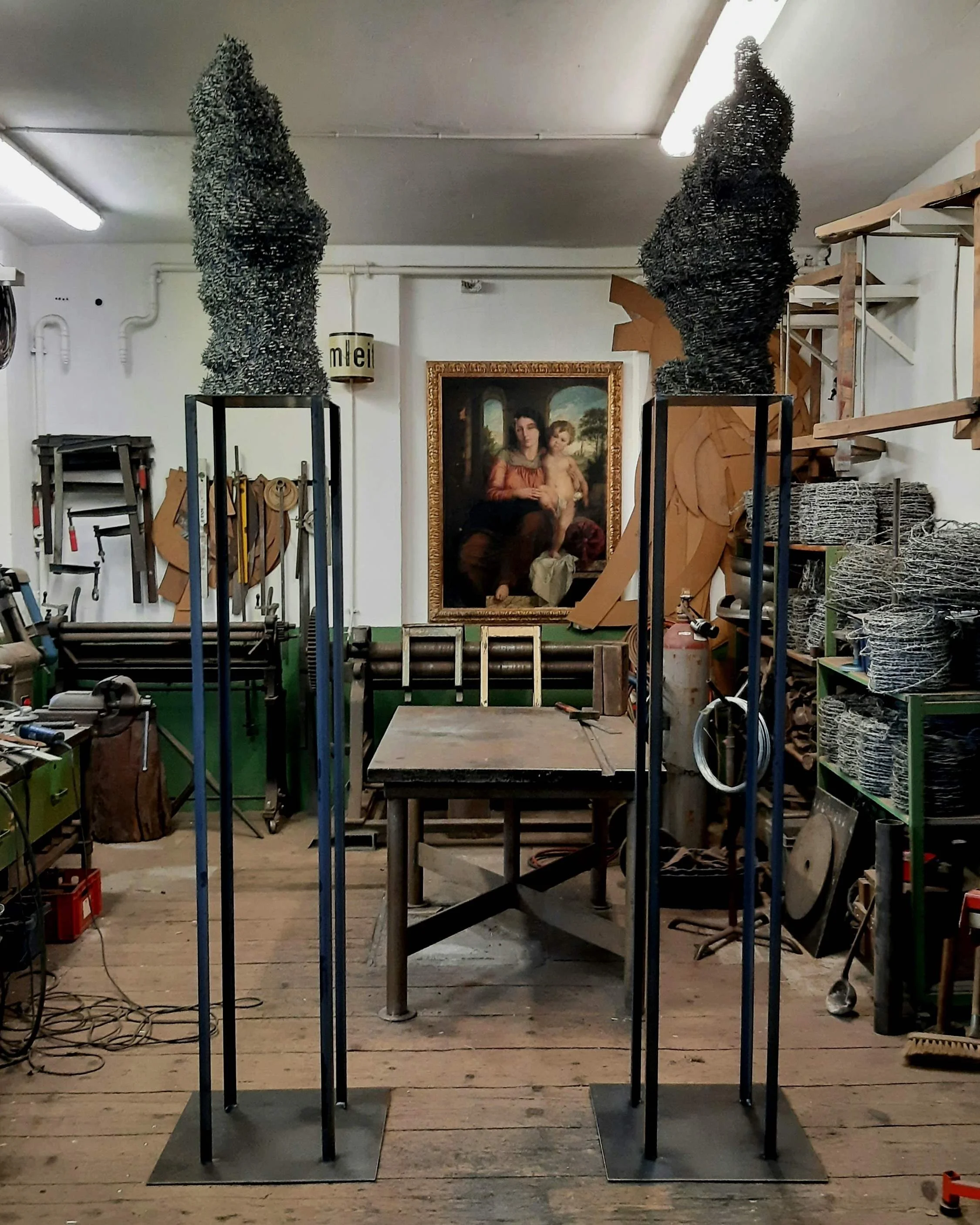 communication, 2023, Stacheldraht