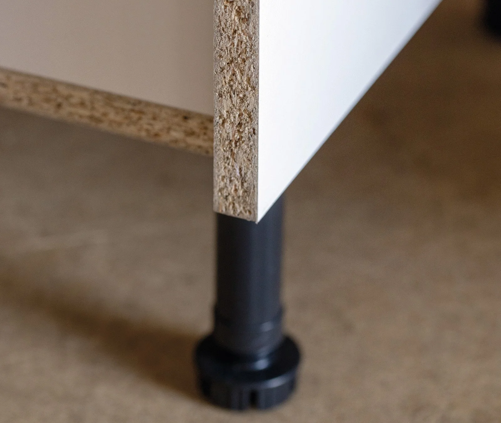 Back of cabinet free of edging