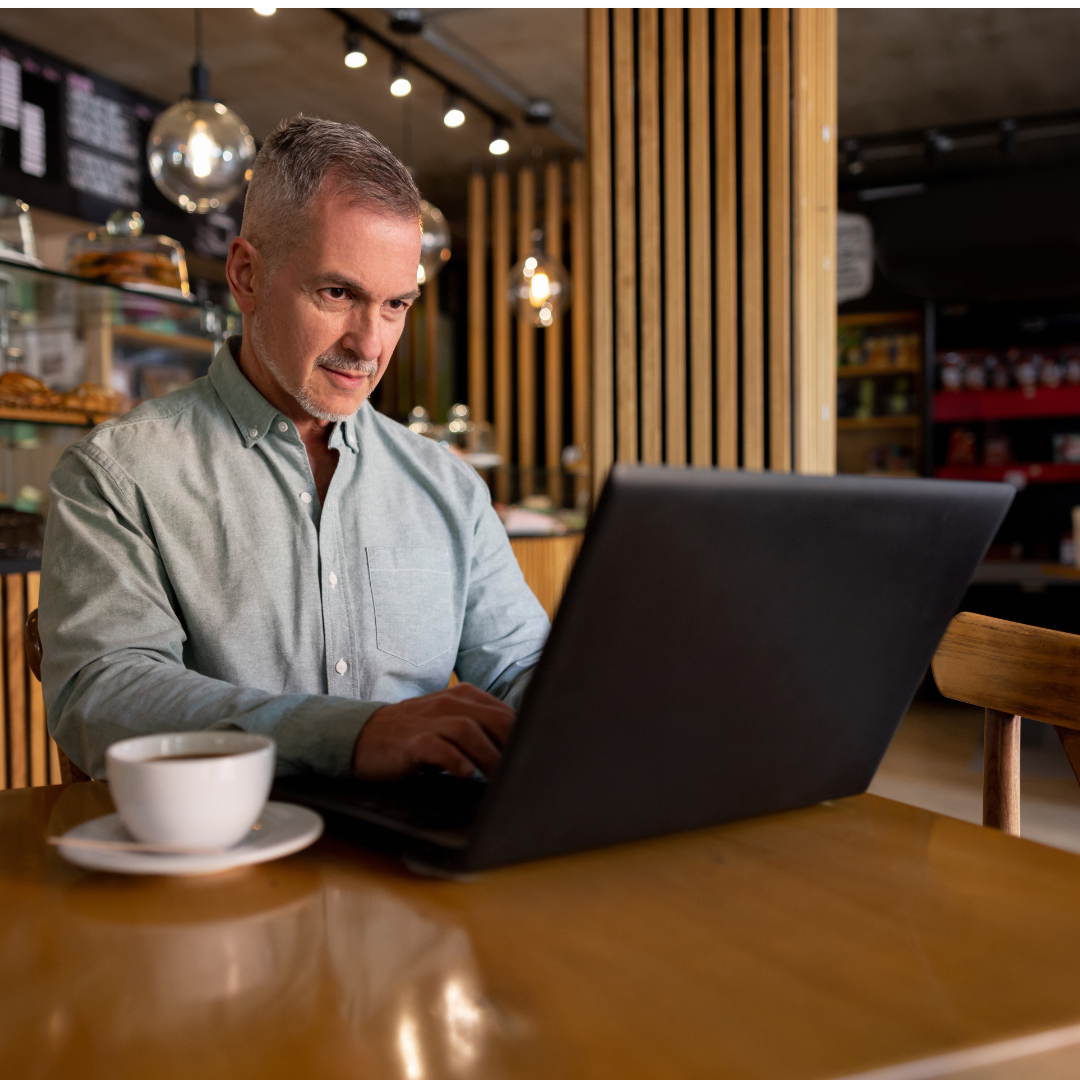 Reconversion après 40 ans : Entre mythes tenaces et réalité du marché (Analyse 2026)