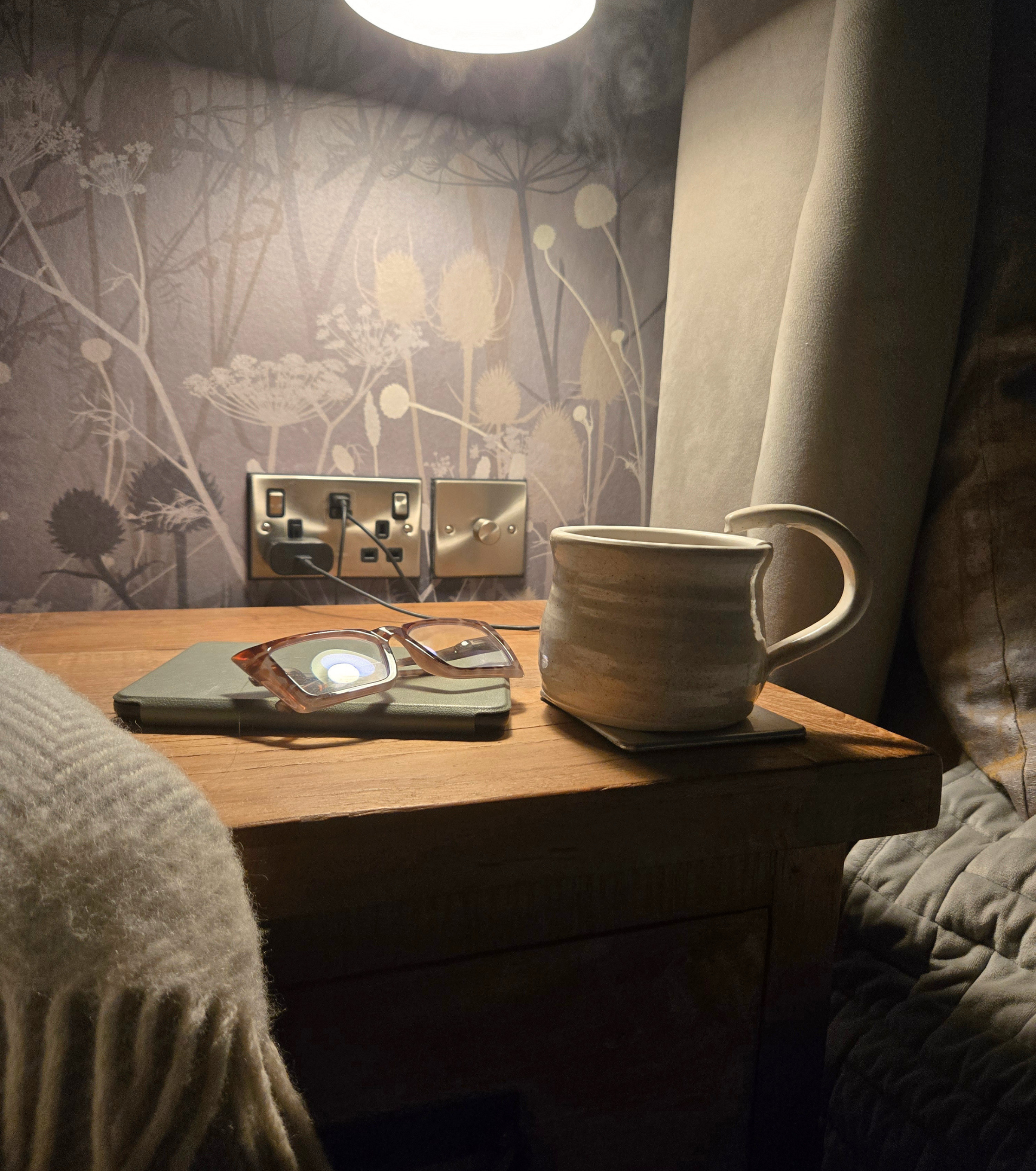 Twilight Bedside 2 Final.png