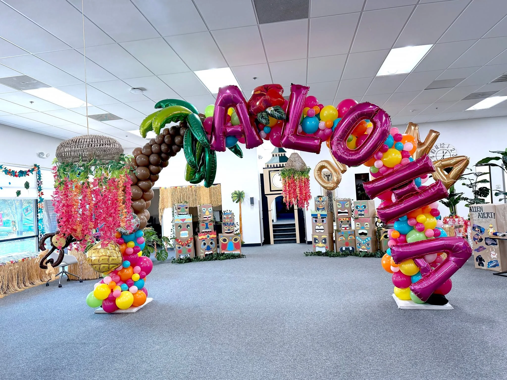Double the Disney, double the fun! 🎃🏰
We had an amazing time decorating the Disney-themed Halloween event at ScanSource with our balloon letters, sculptures, columns, arches, and characters &mdash; all bursting with color and creativity! 🎈💫

A li