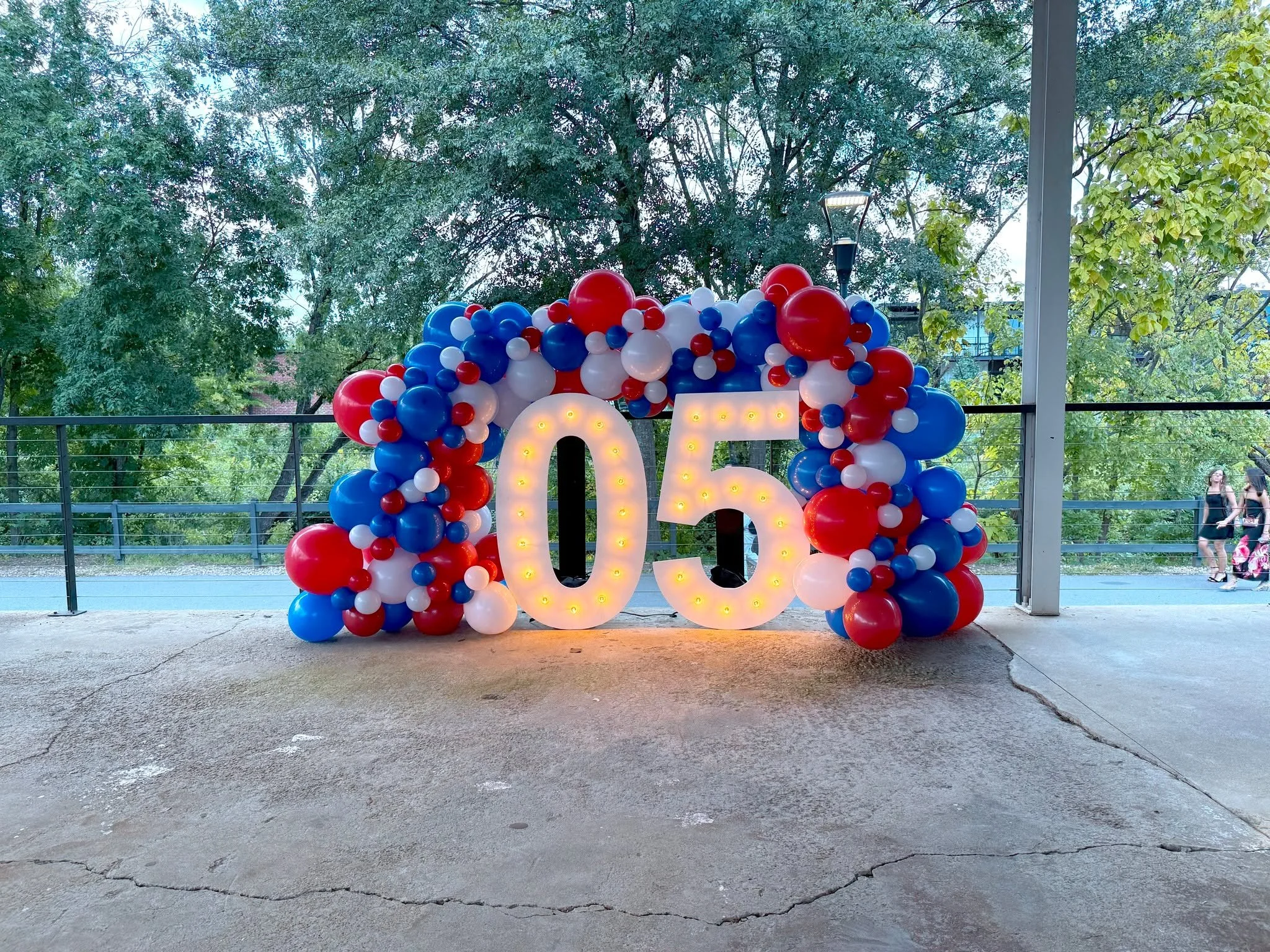 🎓✨ Riverside High School Class of 2005 &ndash; 20th Reunion! ✨🎉
Held at Social House Greenville, this milestone celebration was filled with nostalgia, laughter, and school spirit. Our glowing 4-foot marquee letters &ldquo;05&rdquo; and a festive ba