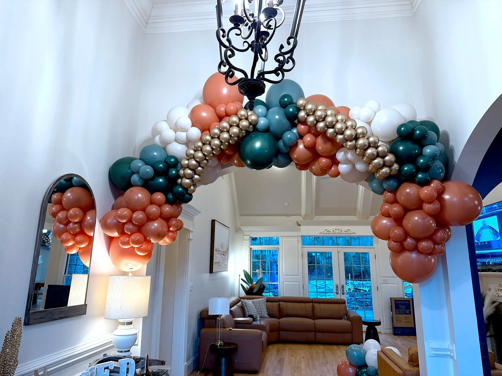 Love is in the air 💍✨
This engagement celebration was beautifully decorated with balloon garlands, creating the perfect backdrop to celebrate the start of forever.

Kristy's Balloon Decorations
Balloon and Monogram LLC
(864) 901-2062
BalloonAndMonog