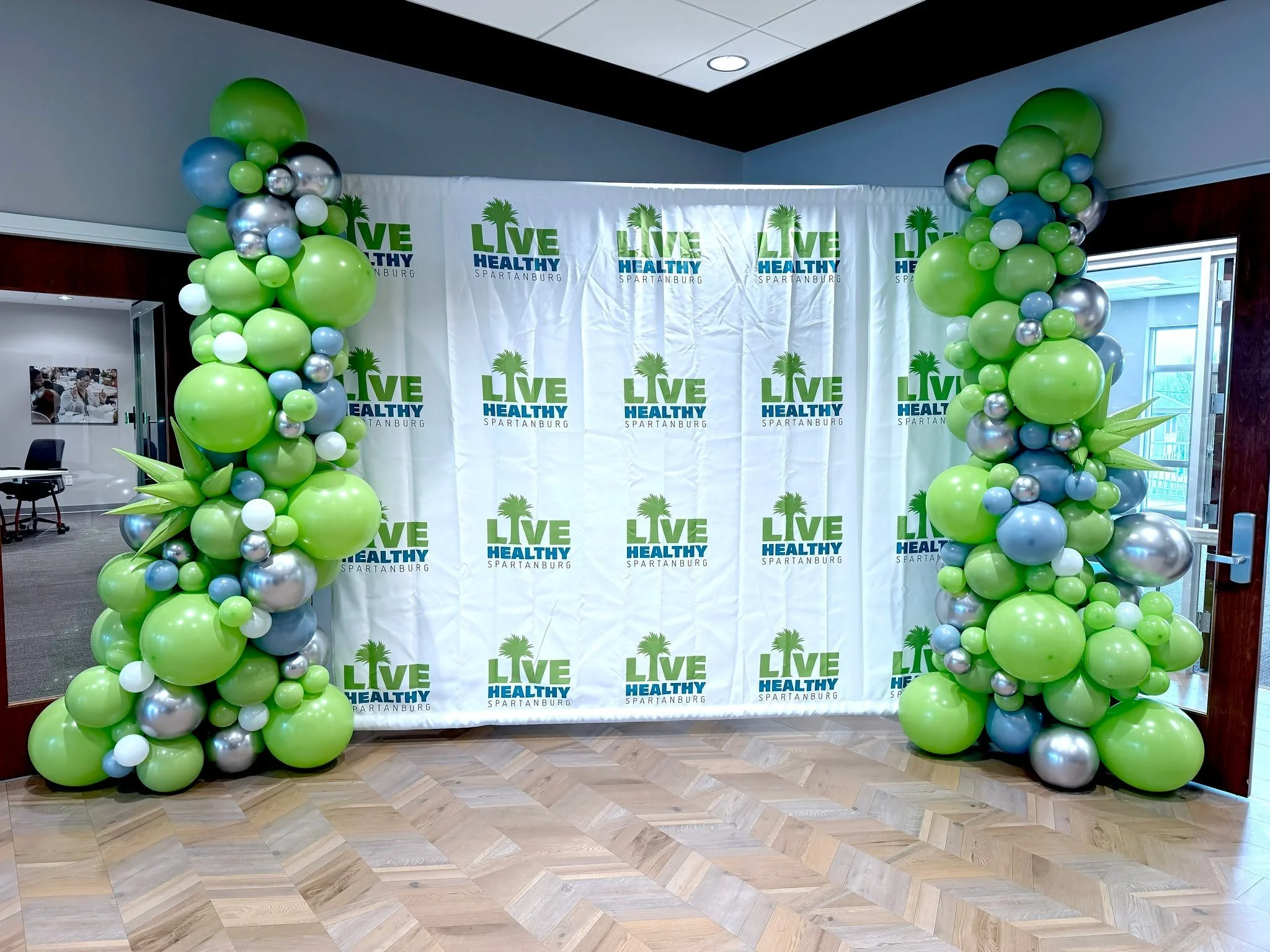 Decorations for the LIVE HEALTHY event made even brighter with marquee letters provided by AlphaLit of Upstate! ✨🎈 A beautiful collaboration that added impact and elegance to this special occasion.

Kristy's Balloon Decorations
Balloon and Monogram 
