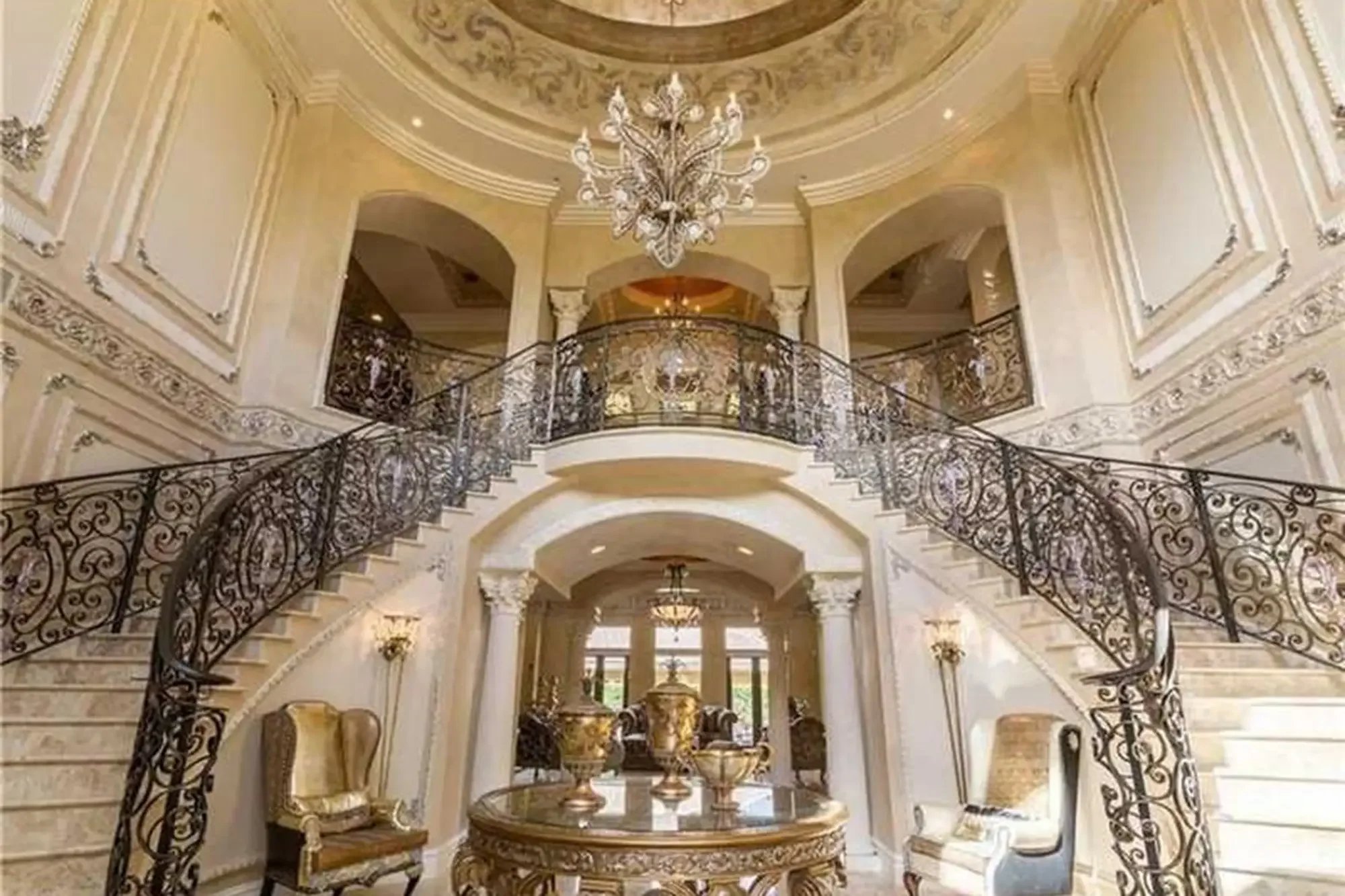 antonio-brown-florida-mansion-03.jpg.webp