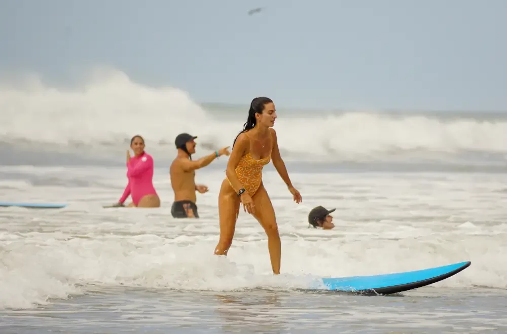 women-surf-workshop-10.webp