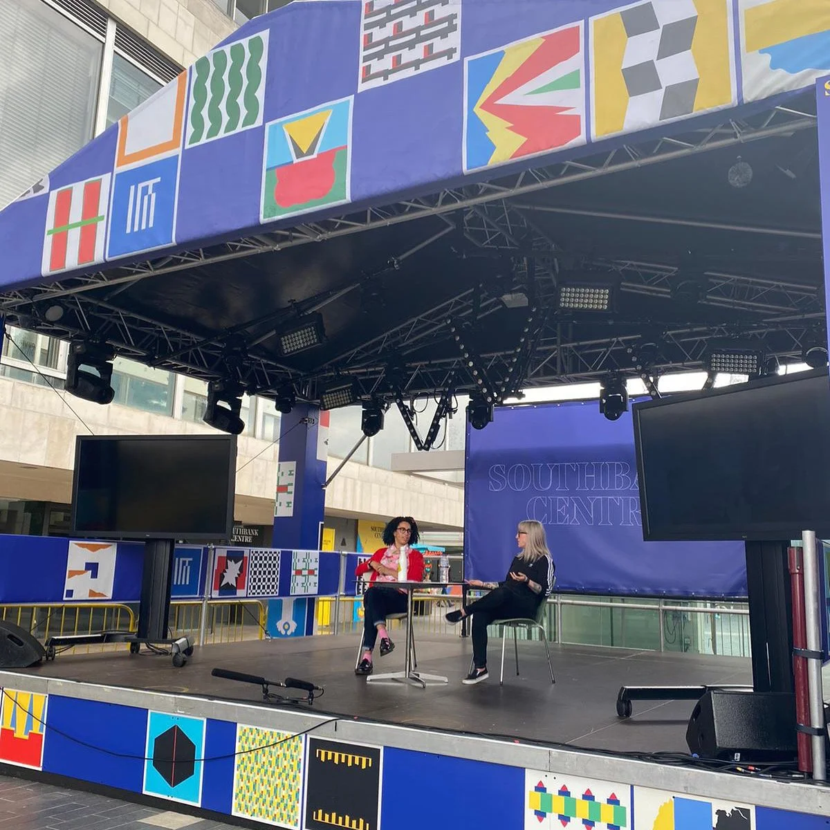 Em w/ Seleena Laverne Daye as Poor Lass LIVE at the Southbank Centre, London