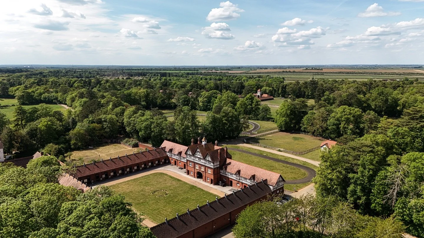 A Birds Eye view of our incredible facilities here at Egerton Stud 📍

Pretraining | Spelling | Rehabilitation | Boarding

#jmqbloodstock #pretraining #newmarket #egertonstud