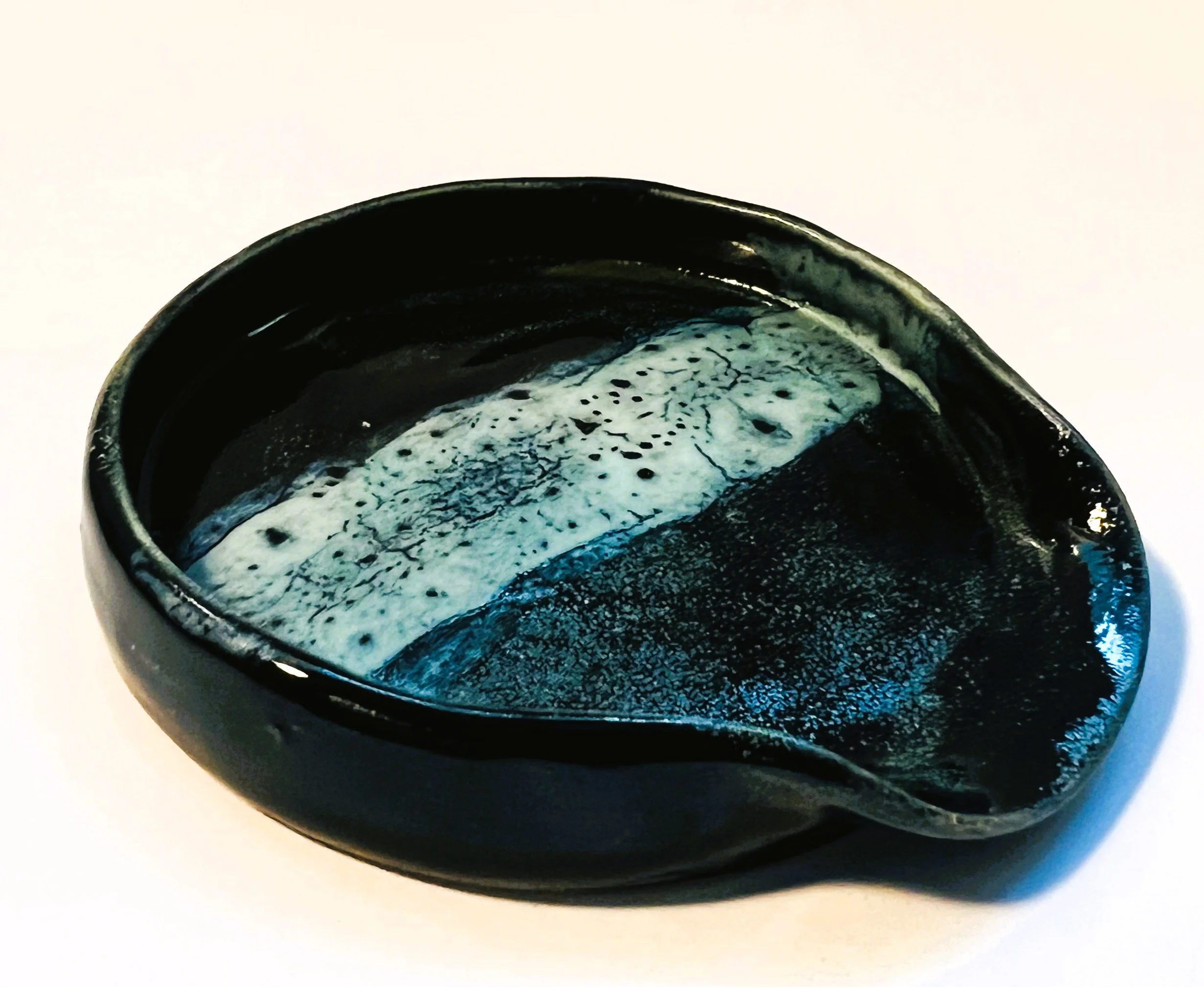 Black blue white spoon rest  (3).JPG