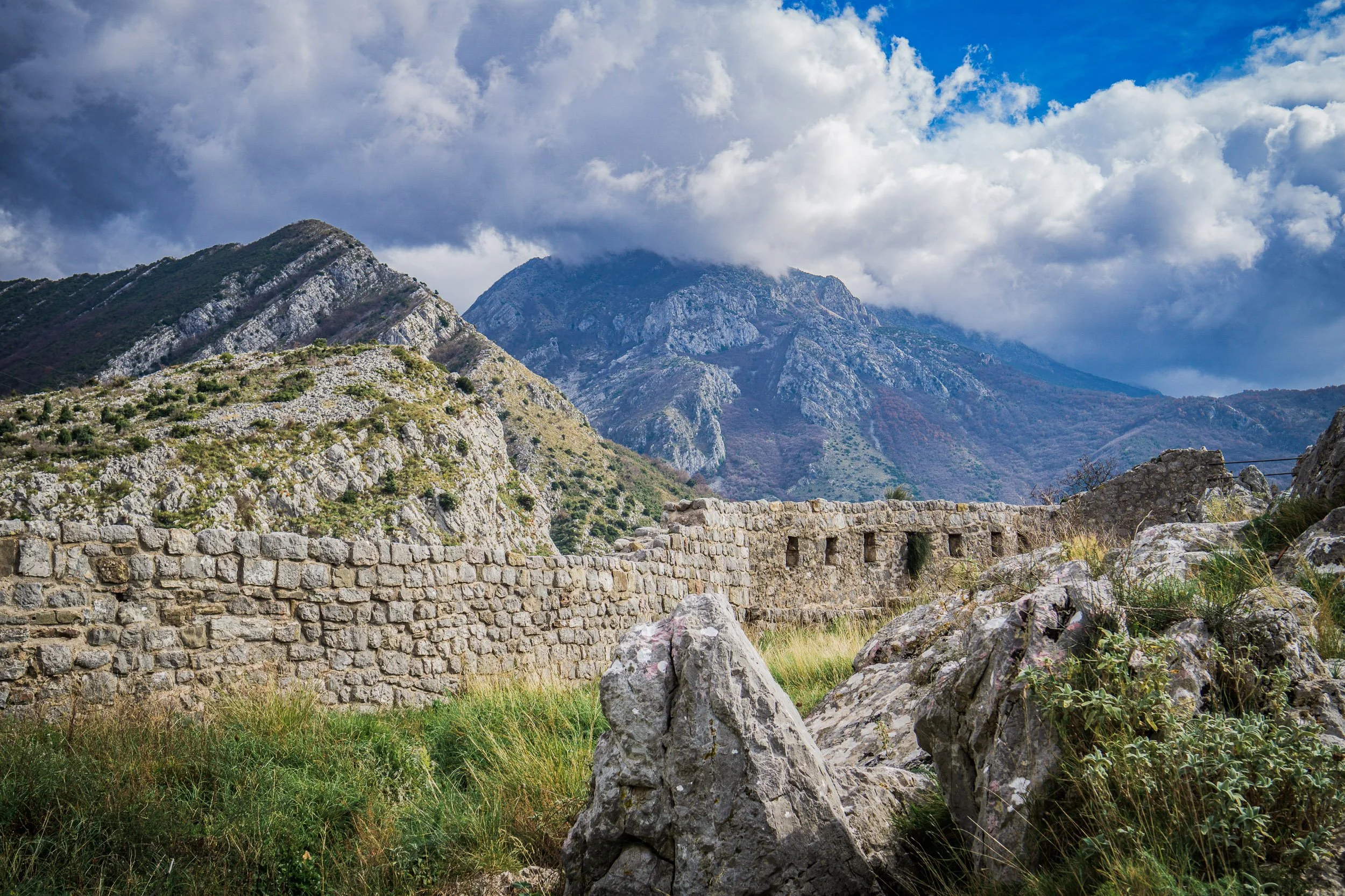 ruins_oldtownbar_montenegro_02-23.jpg