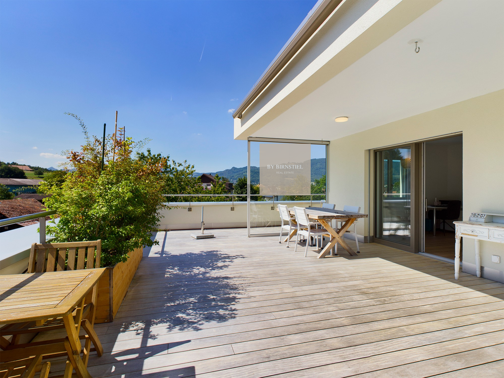 Erfolgreicher Immobilienverkauf in der Region Olten: Neuwertiges 4.5-Zimmer-Objekt in nur 21 Tagen zum Zielpreis von CHF 890'000 vermittelt.