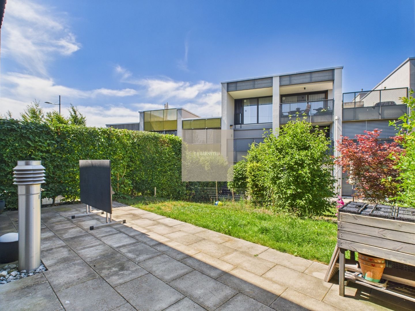 Modernes Minergie–Reihenhaus in Oberrohrdorf