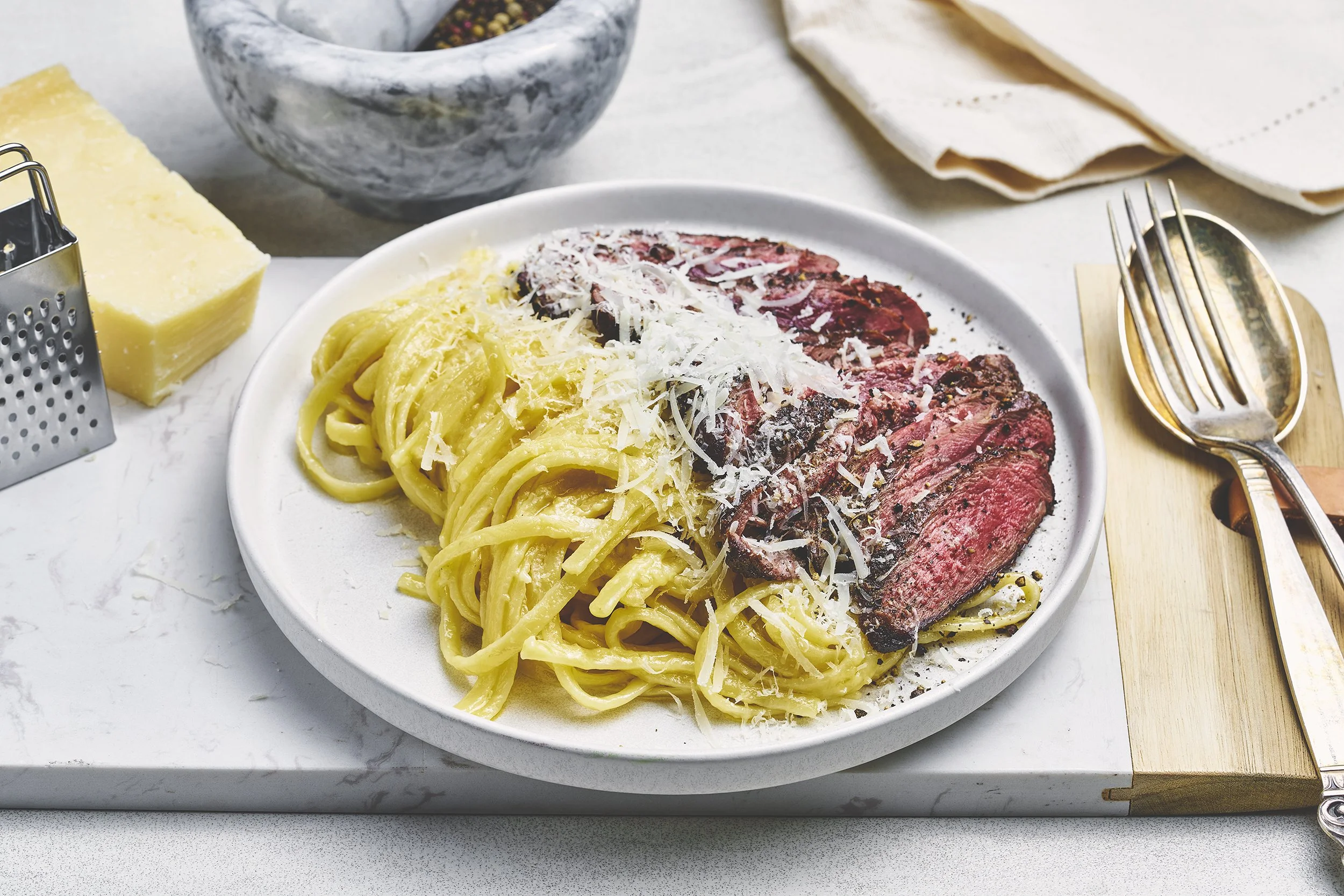 Reinsdyrbiff med trøffelpasta