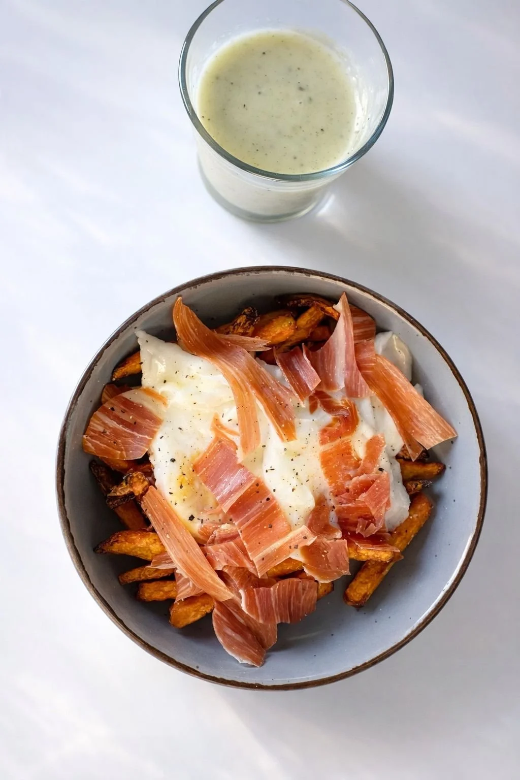 Huevos rotos con boniato 