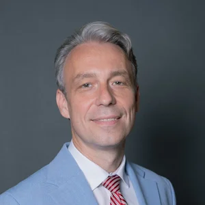 Dr. Bogdan Daraban