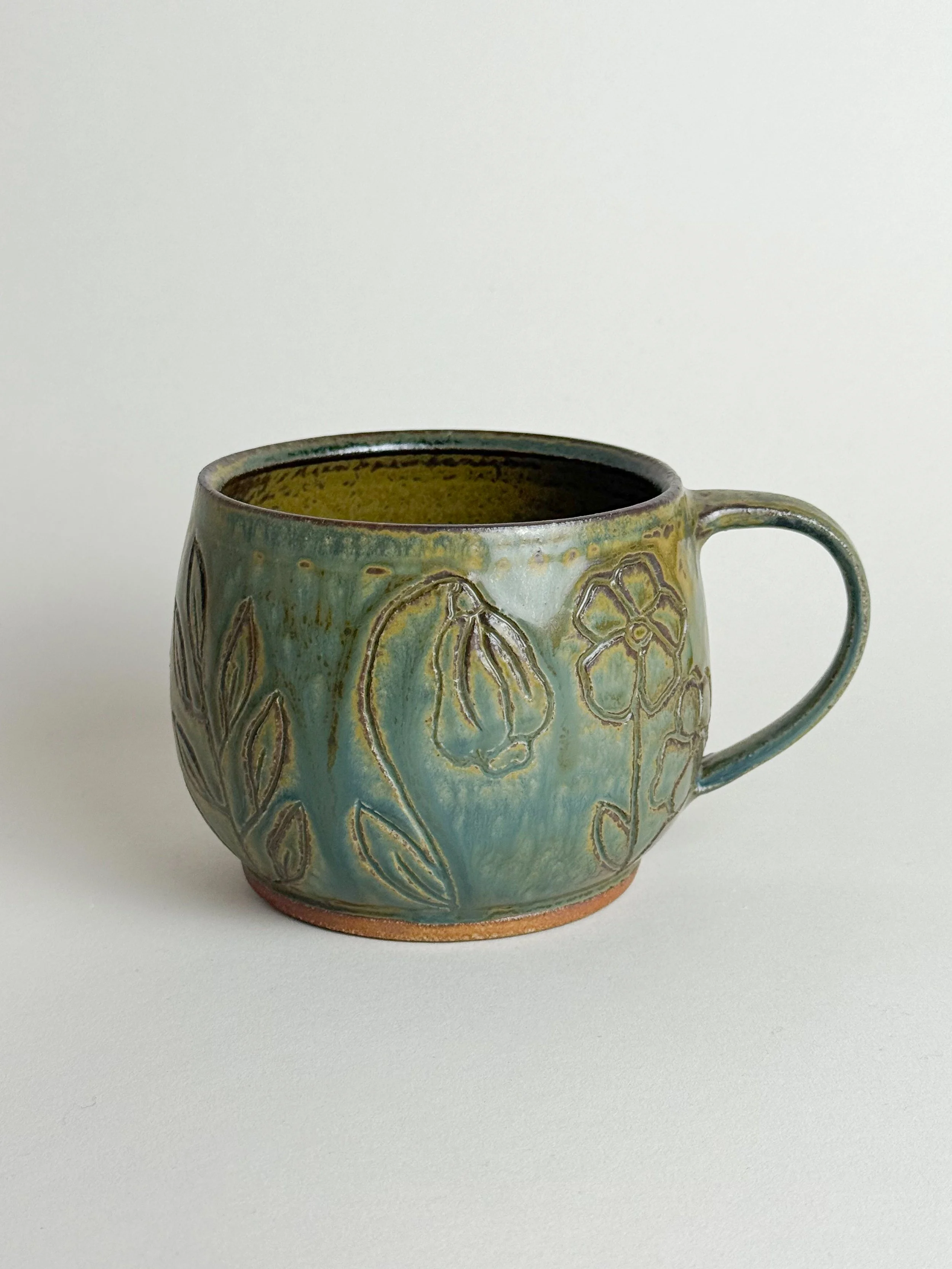 yellowgreen_flowerbellymug_01_backv.jpg