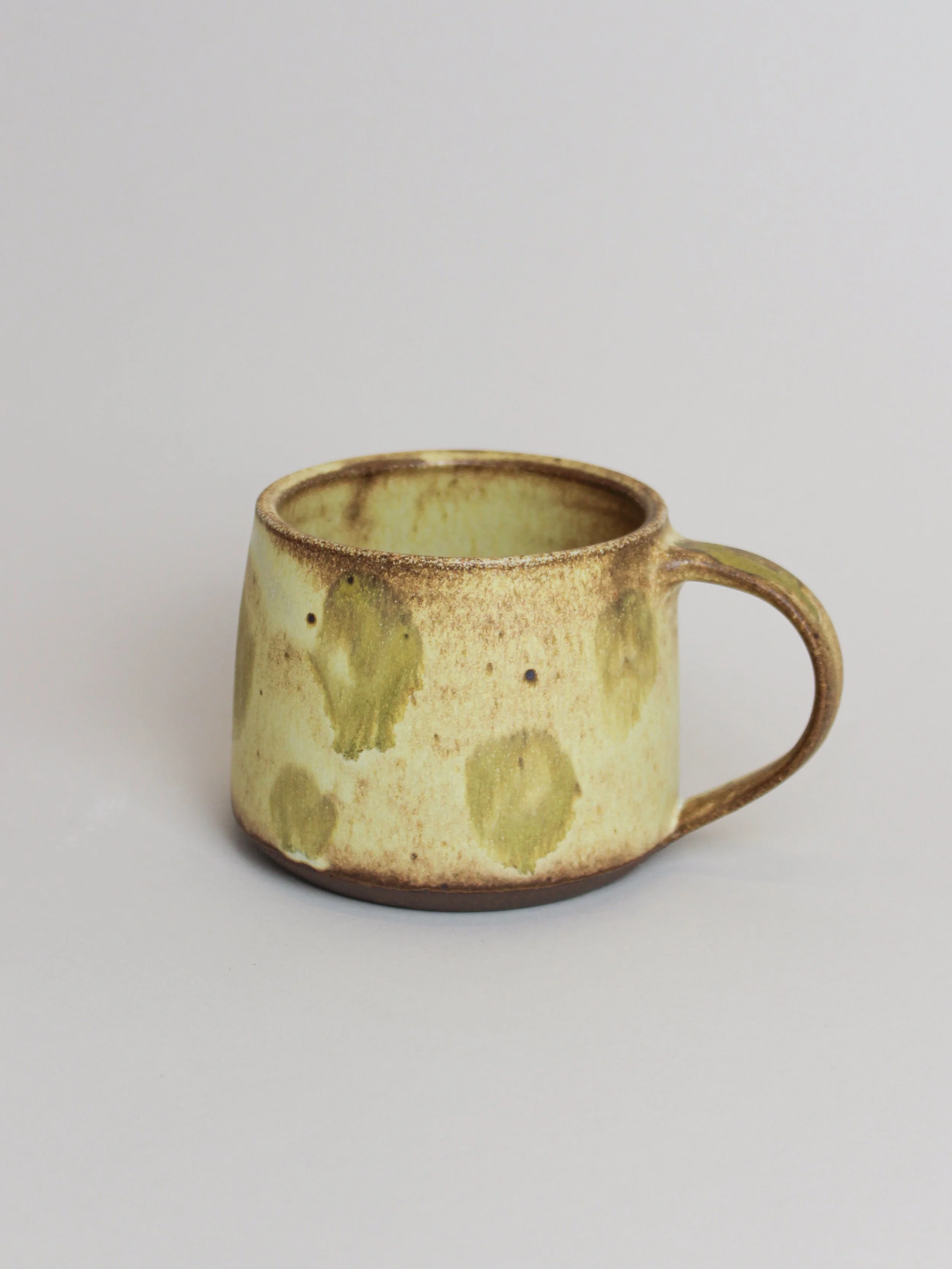 yellowtrout_mug_v.jpg