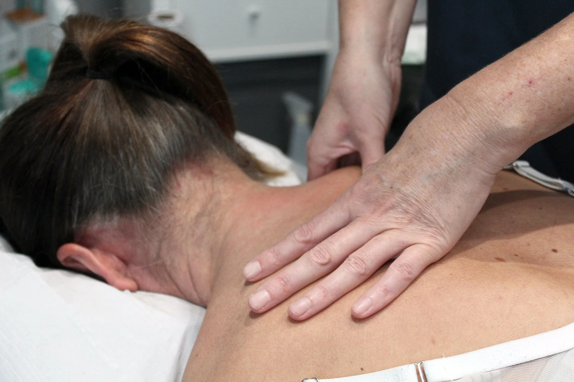 Regular massage therapy in Newcastle – why consistency wins