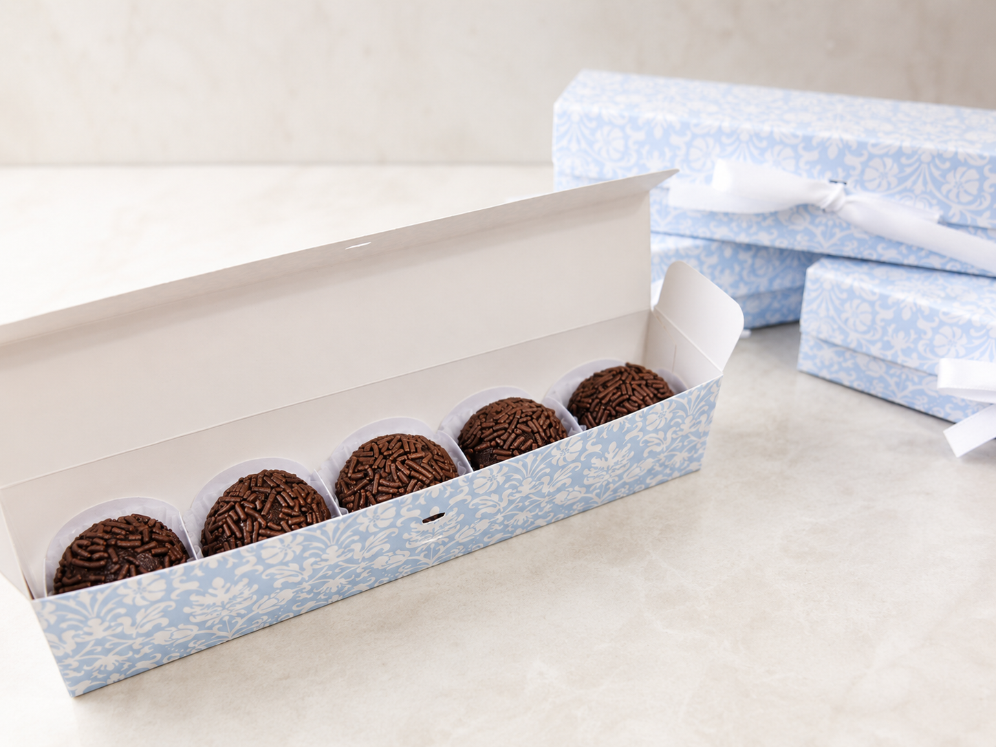 Treat gift box - 5 Brigadeiros