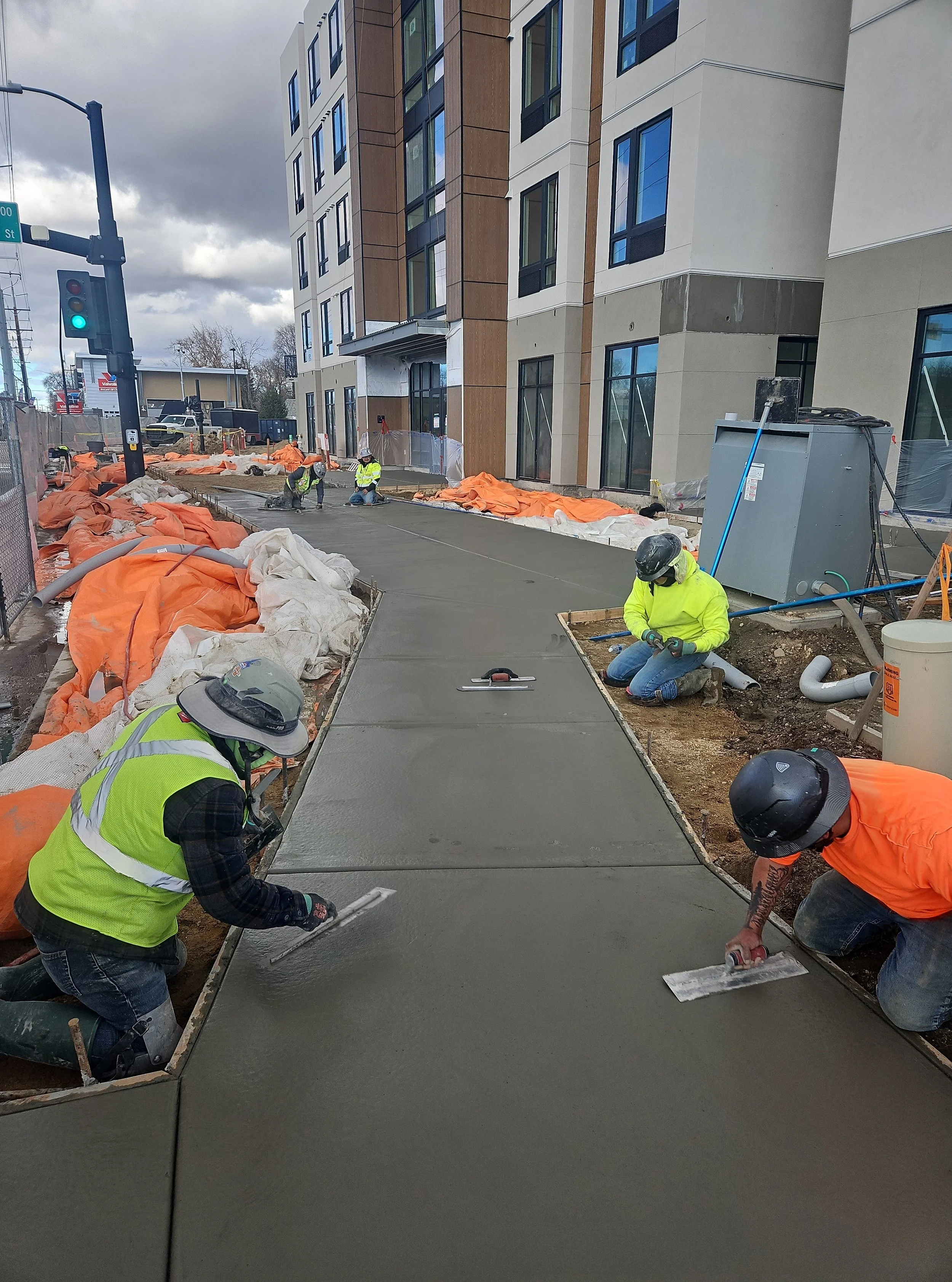 South elevation concrete placing - OxConcrete.jpg