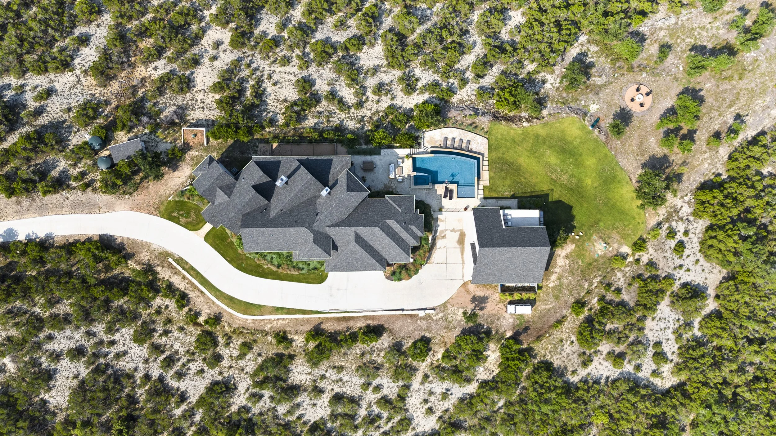 429 Stacey Ann Cove -6.jpg