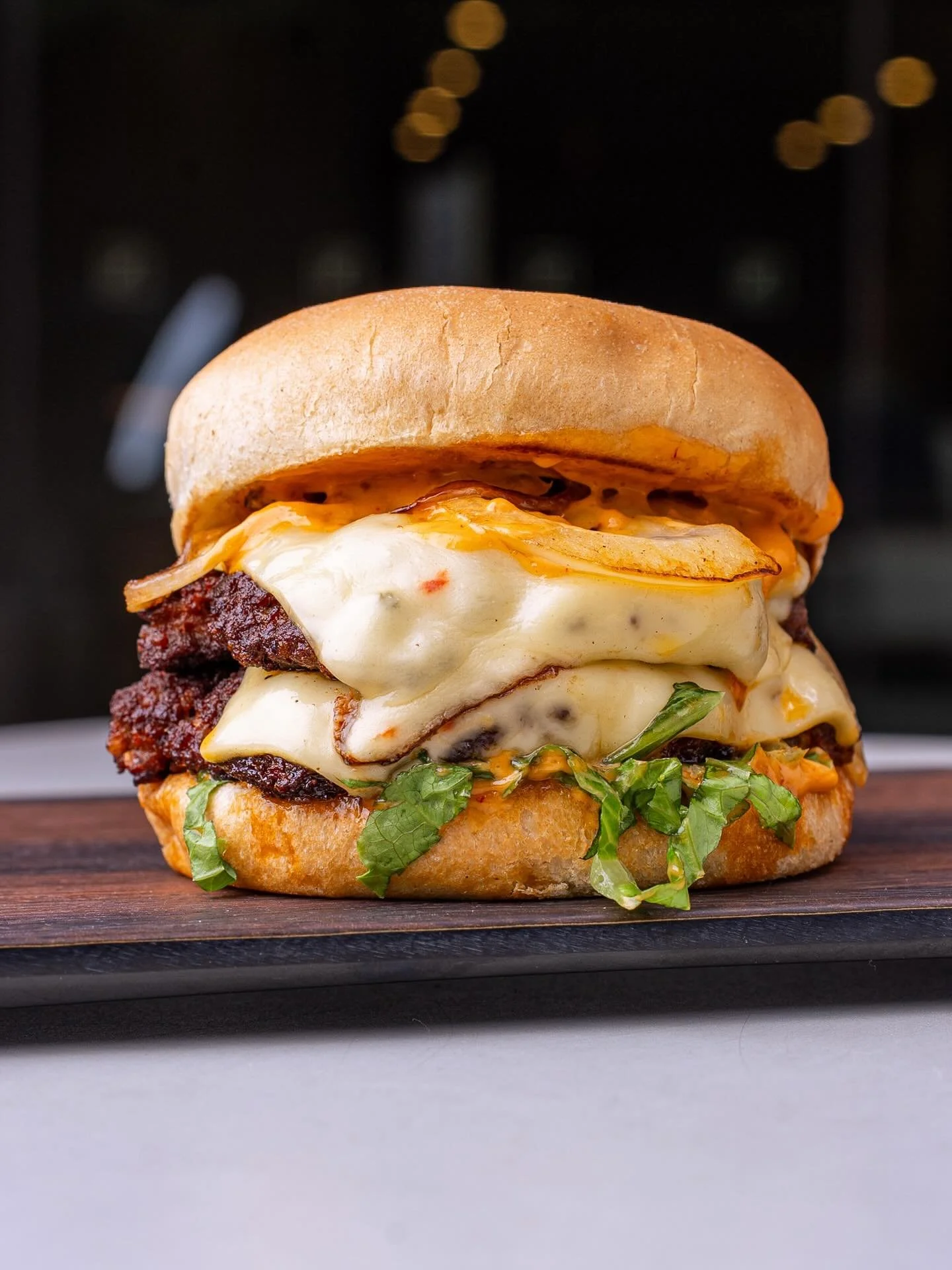 Two juicy patties infused with smoky Mexican chorizo, seared to perfection, loaded with melted cheese, grilled onions, shredded lettuce, sliced tomato, and our signature spicy Pegaso sauce&hellip; all stacked high on a toasted bun. 🤤

It&rsquo;s bol