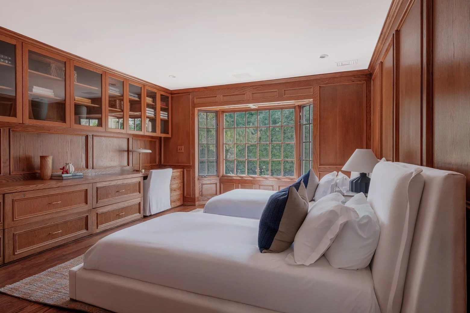 2 person /Shared Twin Bedroom/ Shared Bathroom Montecito Winter Retreat January 18-20