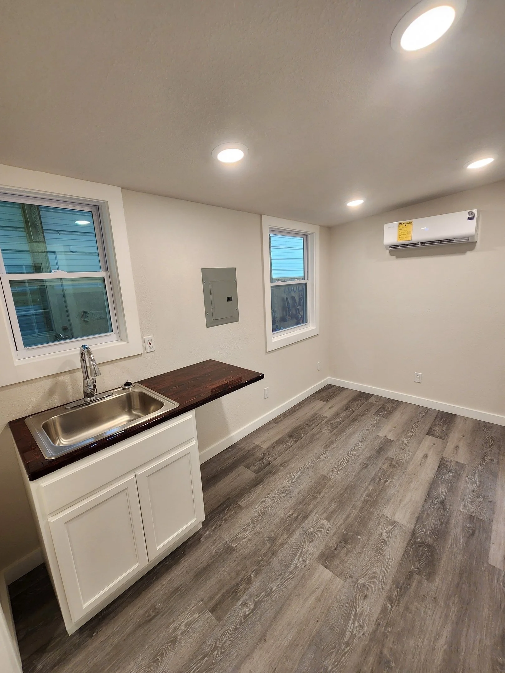 One Story w/ No Loft