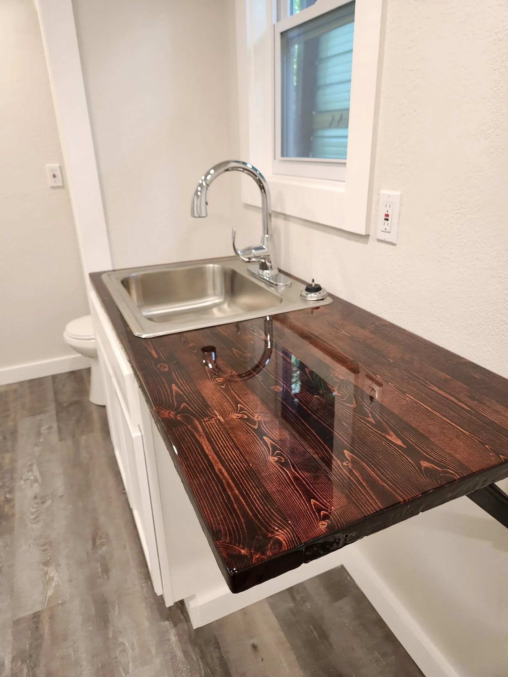 One Story w/ No Loft