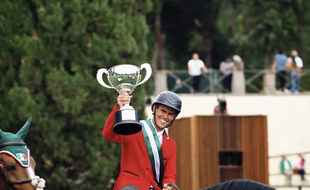 Team Mexico Ends a 78-Year Wait at Piazza di Siena