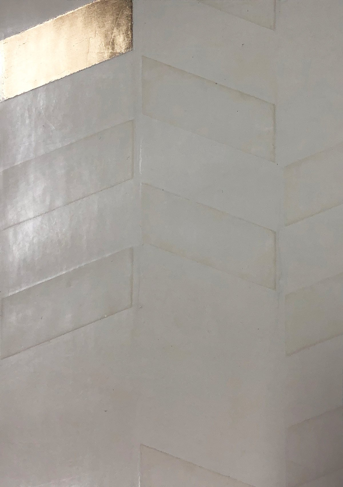 Chevron Leaf Mink 22K Moon Gold