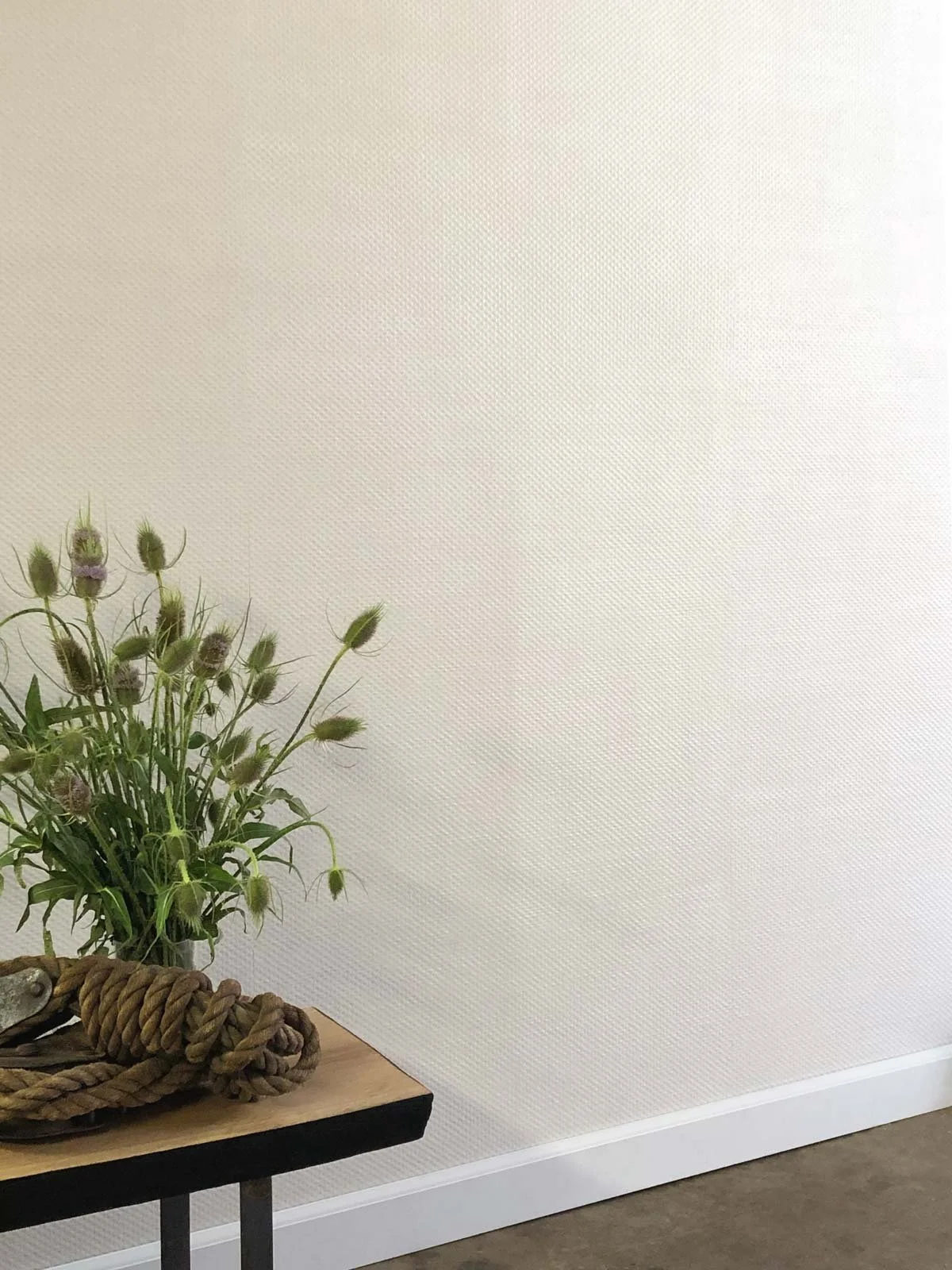  Plaited Salt  • SKU 19-0654 • Troweled marble plaster on a chunky woven glass textile, sealed with mica embedded beeswax. This paper elegantly covers imperfect walls.