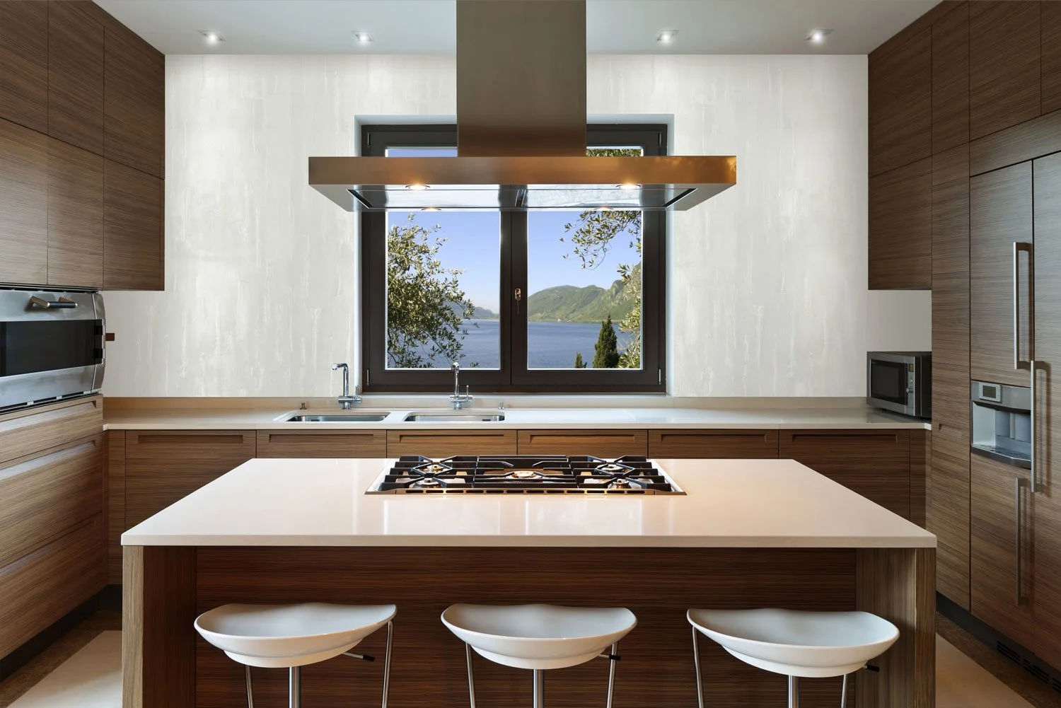  Abyss Pearl  • SKU 15-0195 • Layers of hand-applied plaster encapsulating micaceous and metallic resins. This lustrous paper is reminiscent of the glowing interior of an abalone shell.