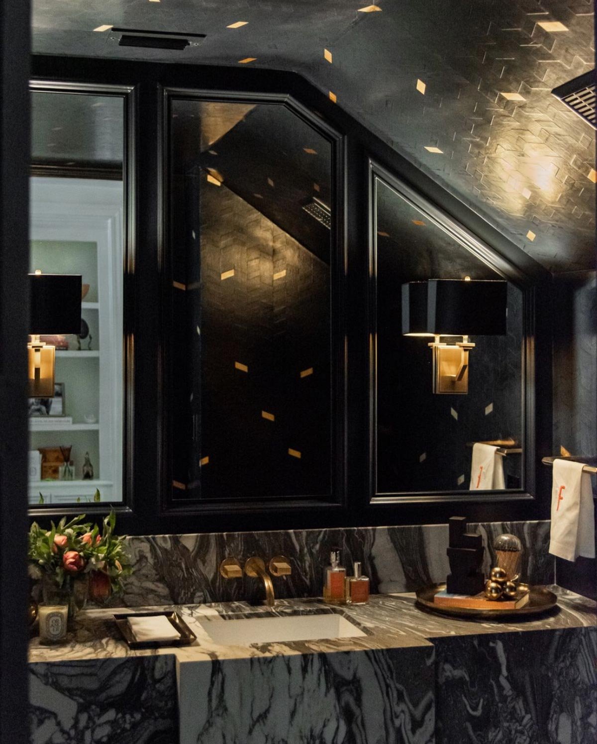  Chevron Leaf Deep Sea 23K Red Gold  • SKU 19-0662 • This deconstructed herringbone in dimensional plaster quietly stands off the wall with its geometry and glints of hand-leafed moments of real 22K rose gold.