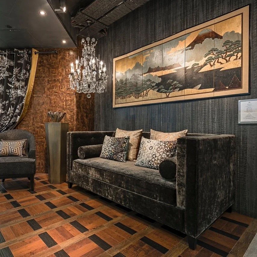  Arashi Charcoal Pewter  • SKU 15-0291 • Alternating passes of troweled and bladed marble plaster create this delicate and organic vertical stripe. The subtle variation in color and honed sheen reflect the beauty of the material.