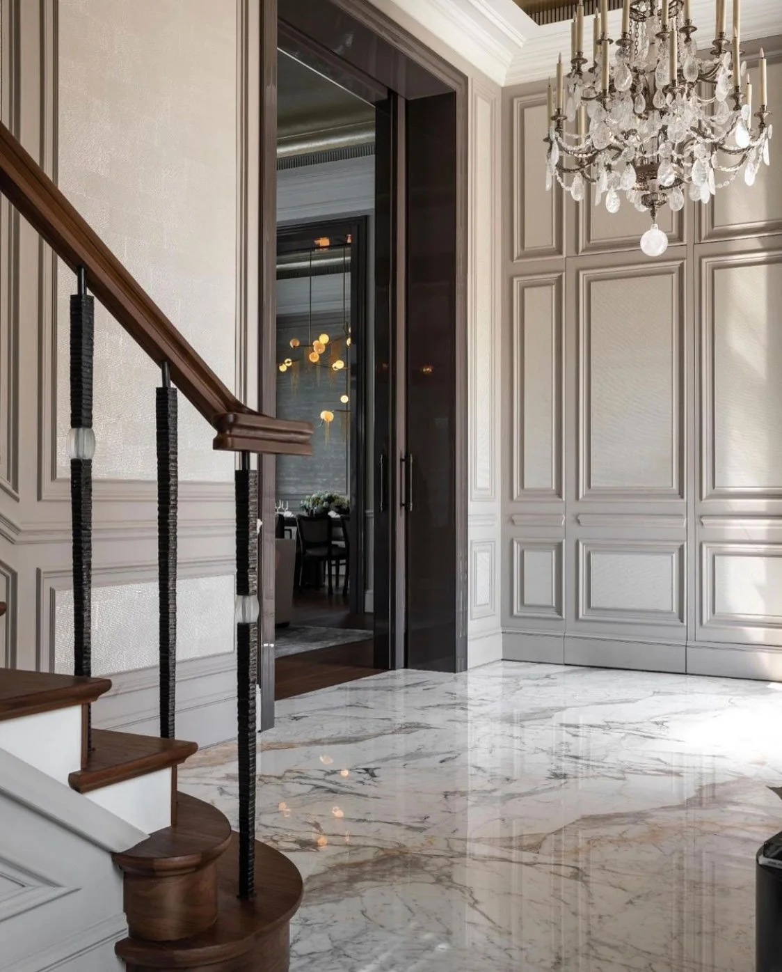  Marcato Sand  • SKU 13-0041 • Every shimmering check applied by hand to marble plaster surface. Sparkling metallic dashes make light dance across this paper.