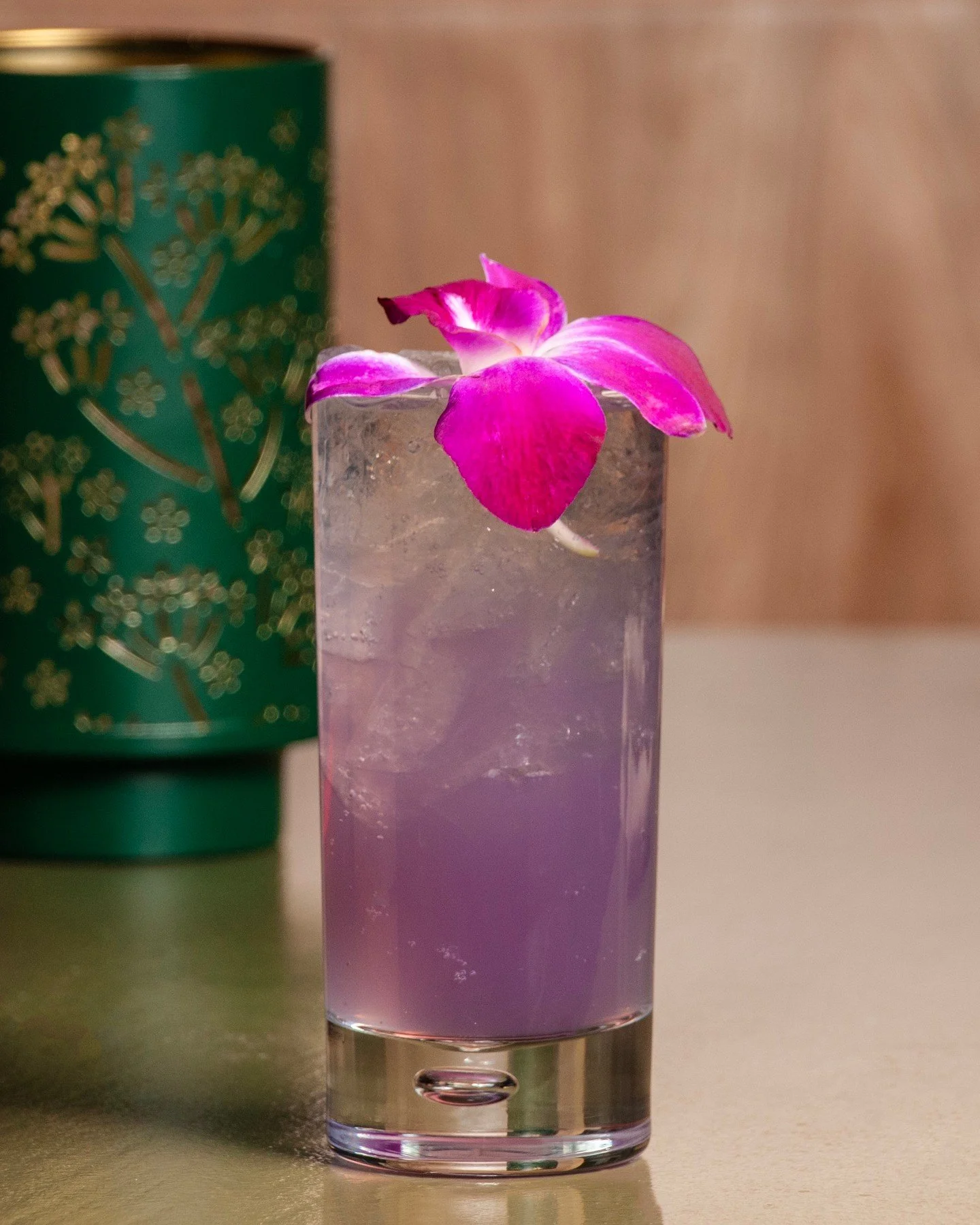 If your Friday needs a little sparkle&hellip; this is it. ✨💜 The Sugar Plum Fairy is light, floral, bubbly, and very easy to fall in love with.

#BoriAnnArbor #CocktailCravings #FridayMood #AnnArborEats #CraftCocktails #A2Drinks #SipSingCelebrate